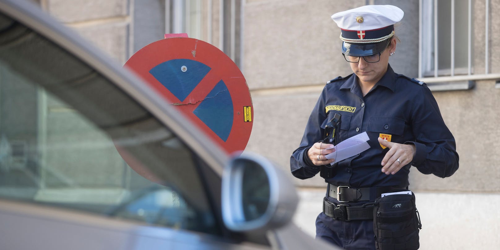 Symbolbild: Falschparken kann schnell teuer werden, mit Hilfe des VKI hatte eine Frau jedoch einen Rechtsstreit gewonnen.&nbsp;