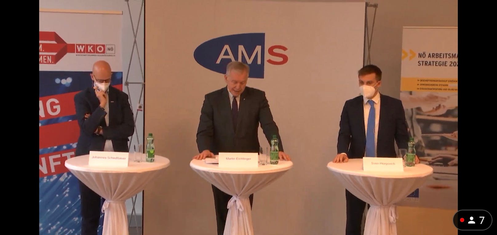 Pressekonferenz mit Experten im BerufsInfoZentrum (BIZ) des AMS St. Pölten