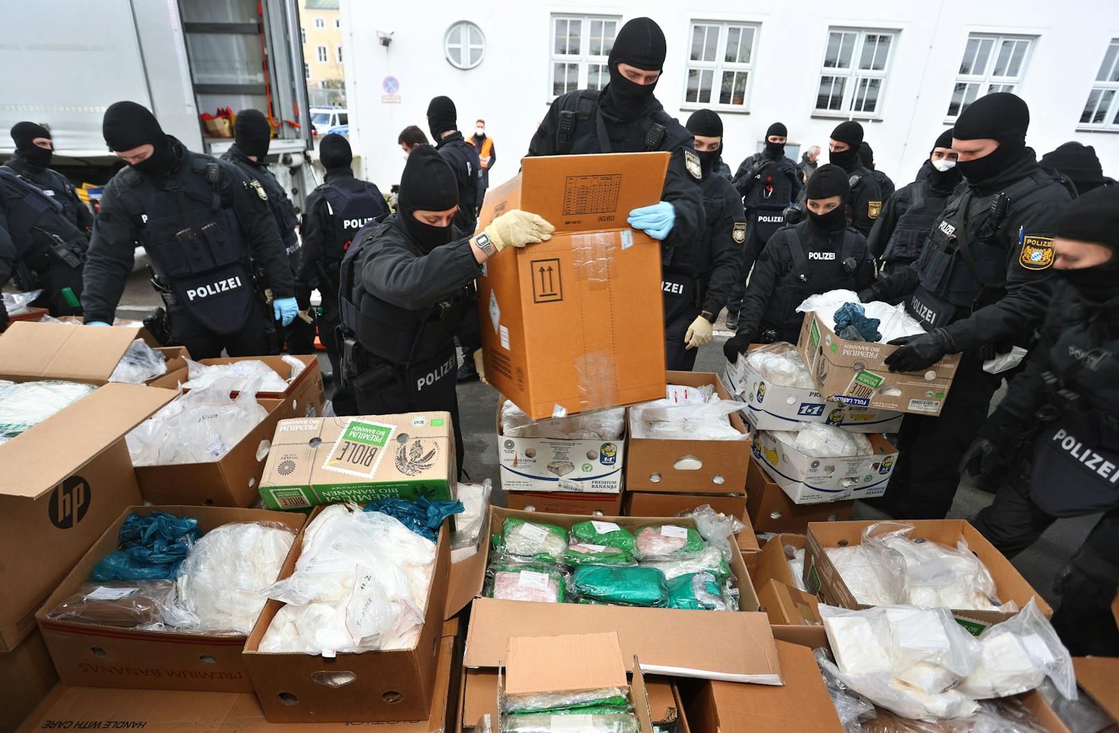 Die deutsche Polizei hat über 1,5 Tonnen Kokain verbrannt. 