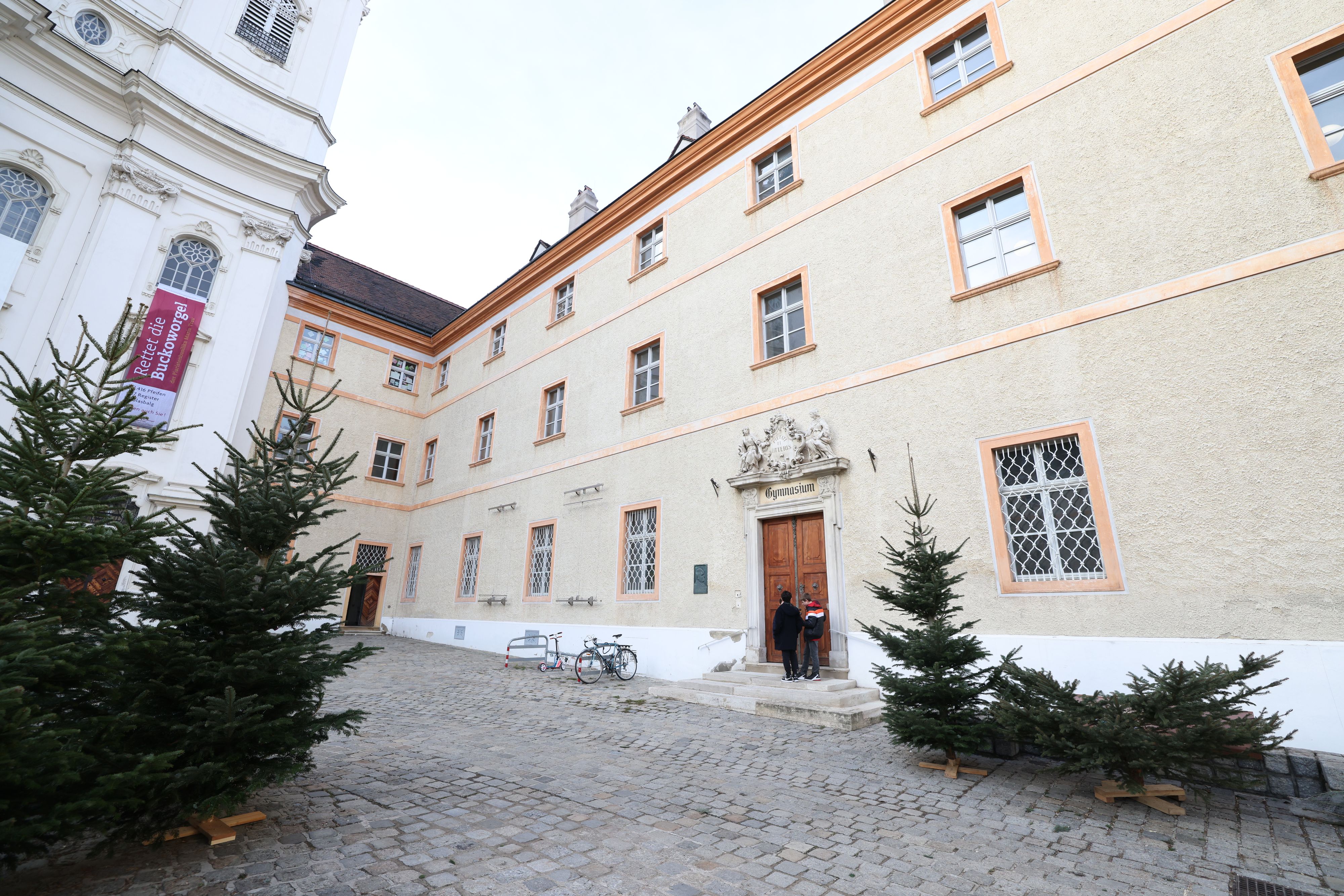 Im Piaristen-Gymnasium am Wiener Alsergrund geht Omikron-Angst um.