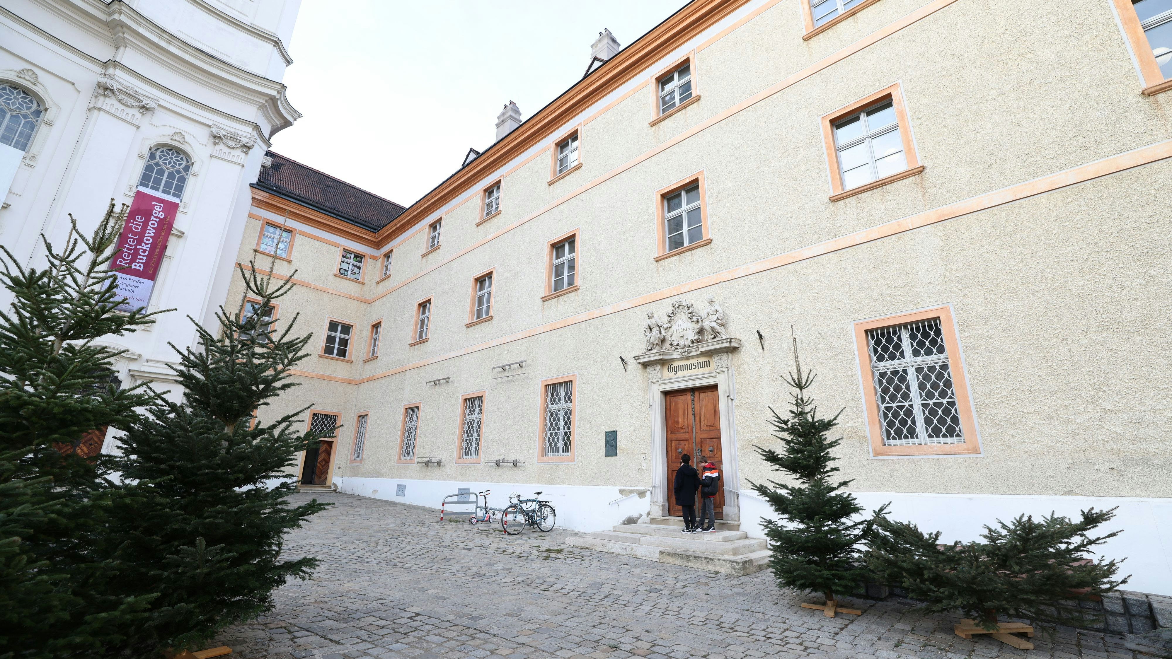 Im Piaristen-Gymnasium am Wiener Alsergrund geht Omikron-Angst um.