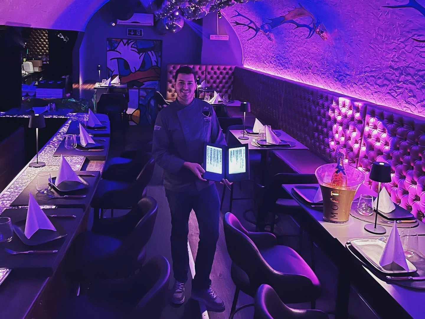 Der Club Wildwechsel in Wels wurde kurzerhand zu einem Restaurant mit 40 Sitzplätzen umgebaut.