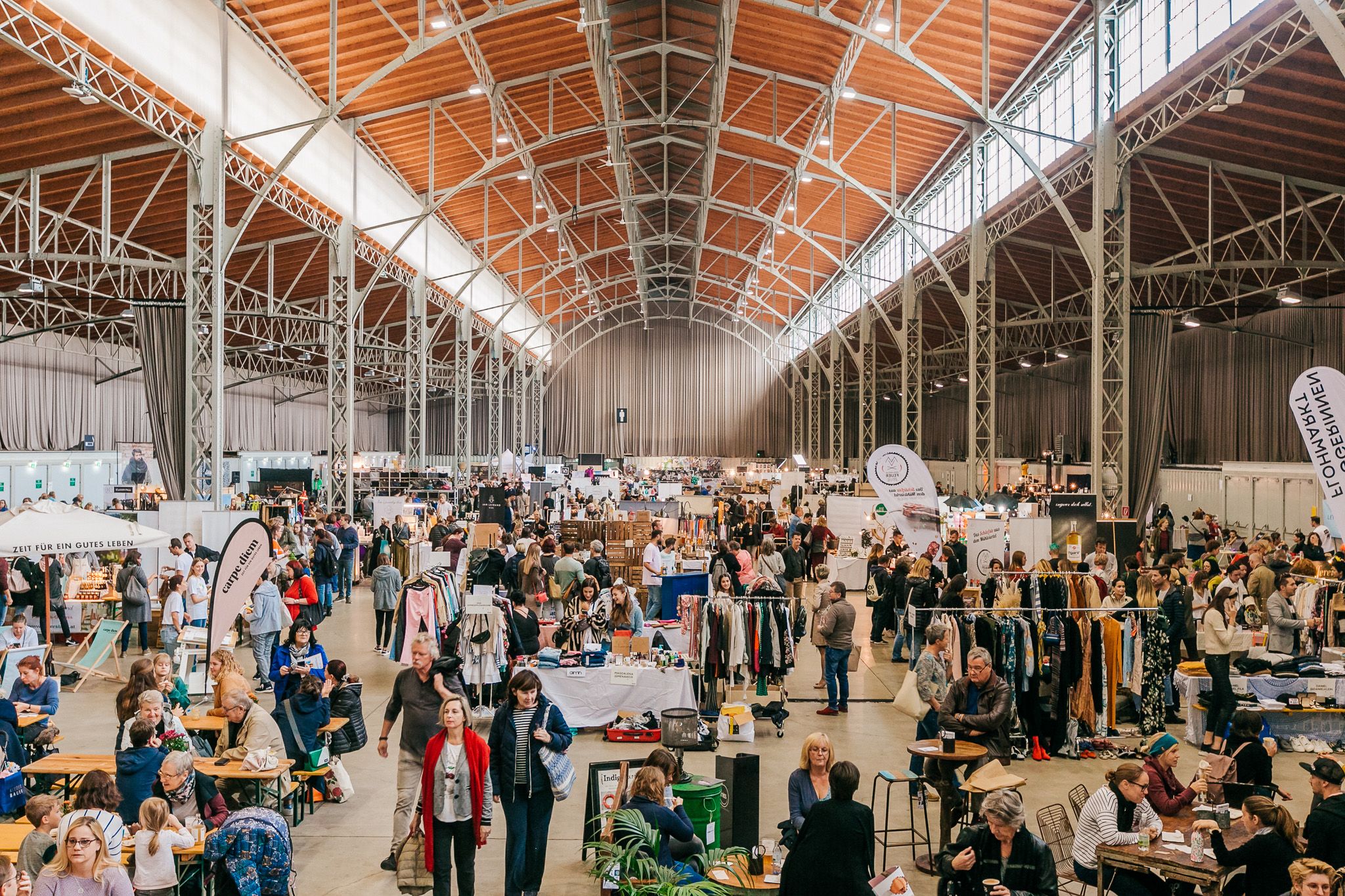 Von 18. bis 19. Dezember präsentieren sich 150 Designer bei der der X-Mas Edition von Edelstoff&nbsp;in der Wiener Marx Halle.