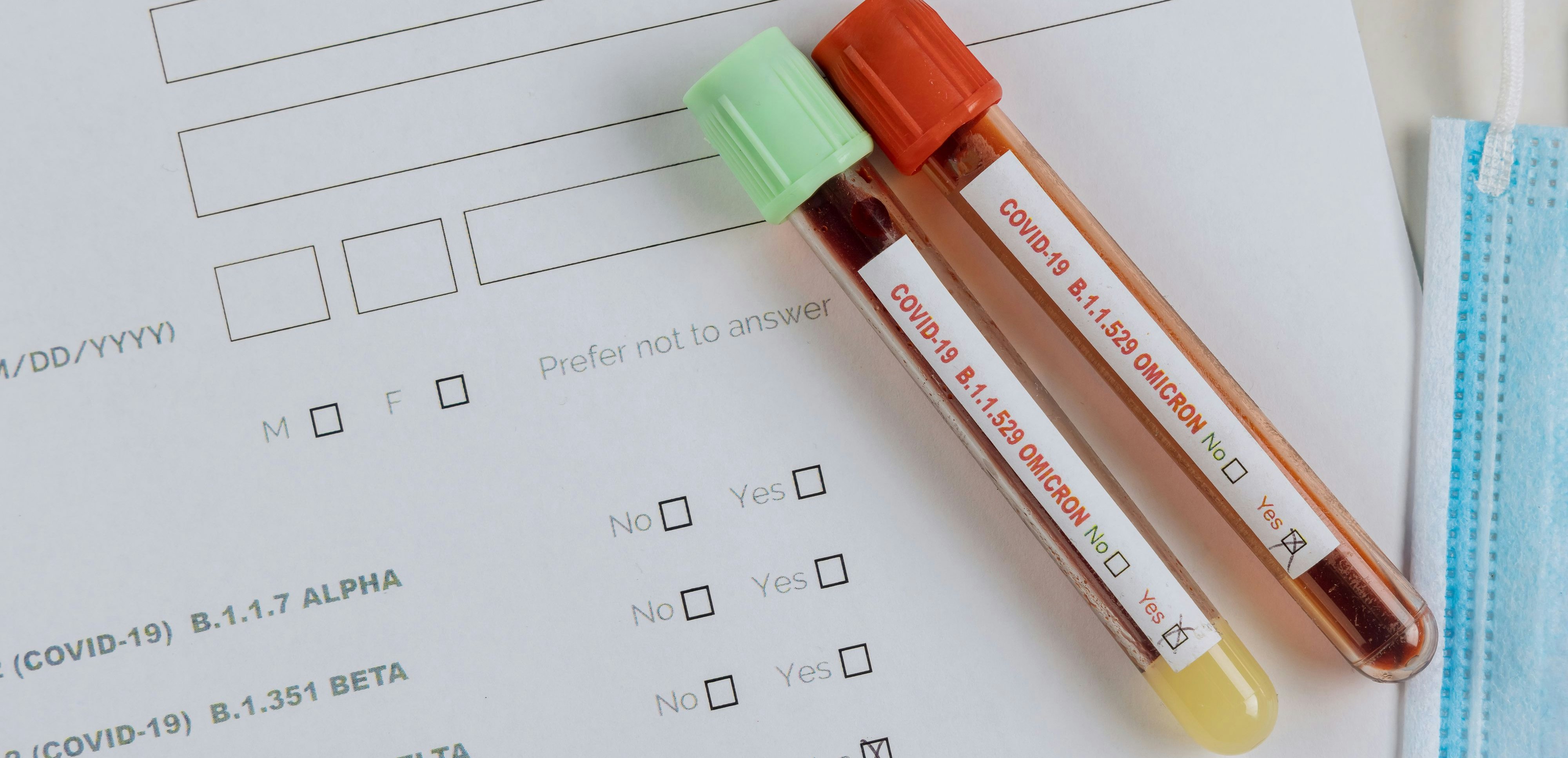 Laut ersten Daten des US-Pharmakonzerns biete das Vakzin auch gegen die neue Mutante einen wirksamen Schutz.