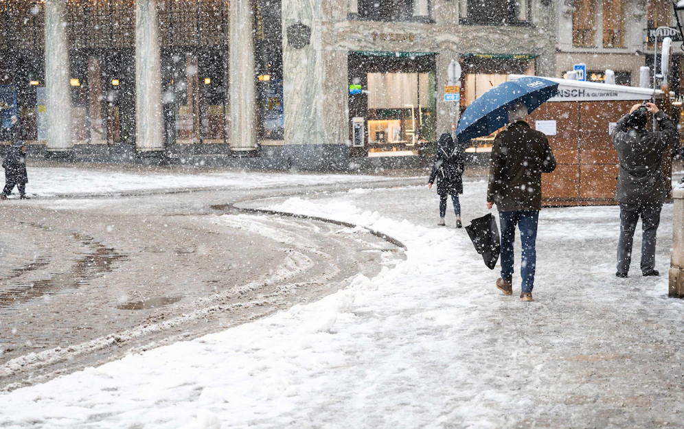 Am Samstag schneit es bis in die Täler – aber nur vorübergehend.