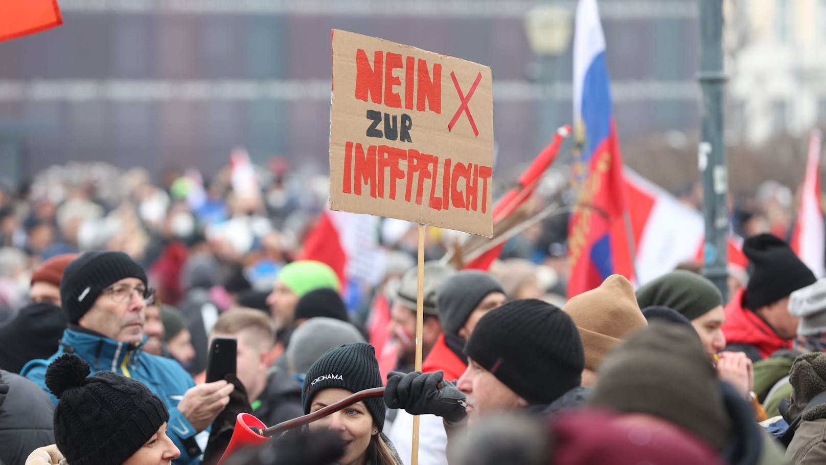 Bereits am vergangenen Wochenende gingen über 40.000 Menschen in Wien gegen Lockdown, Impfpflicht &amp; Co. auf die Straße.