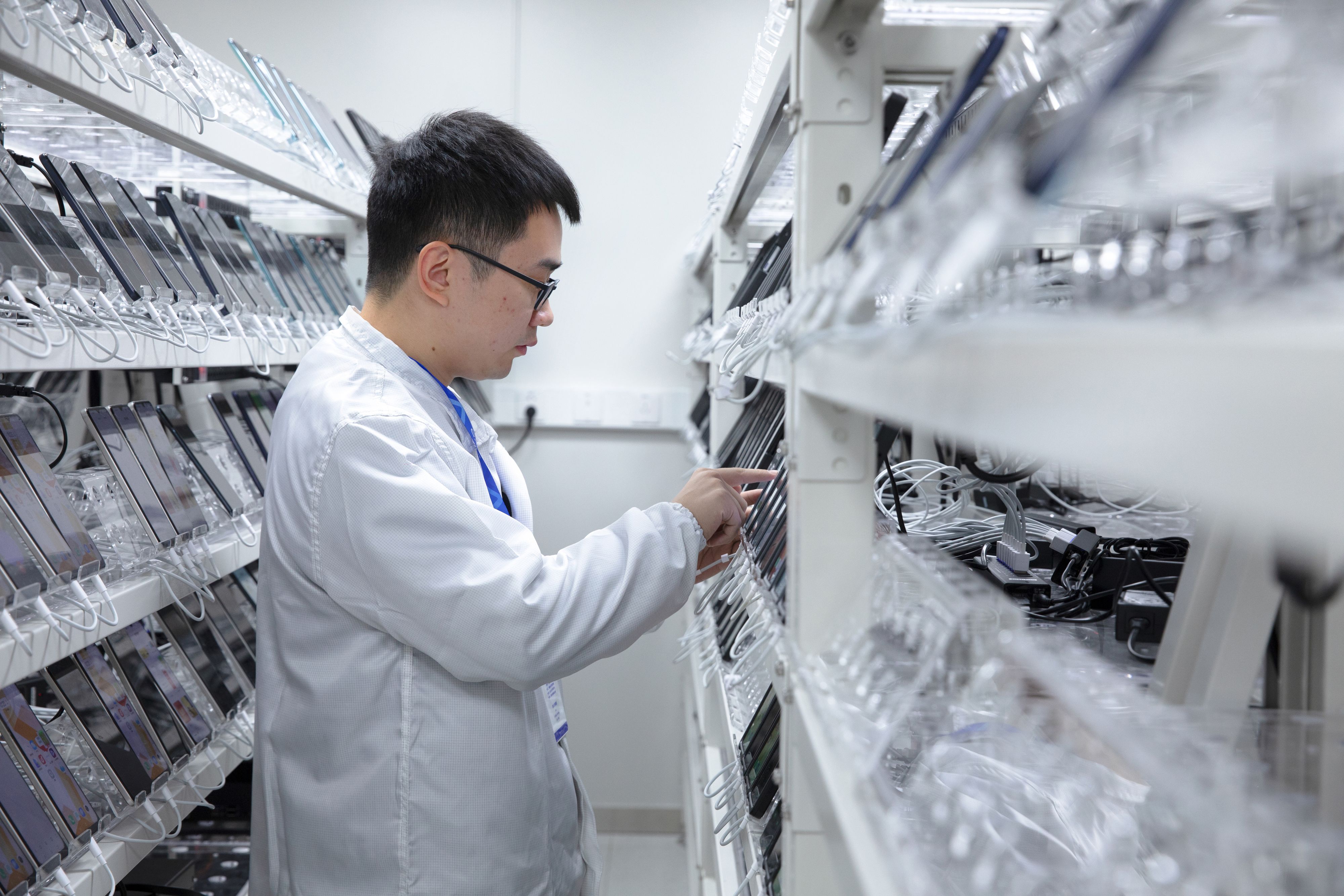 Die viertgrößte Smartphone-Marke weltweit investiert weiter in F&E von innovativen Technologien auf Basis von Nutzerbedürfnissen.   