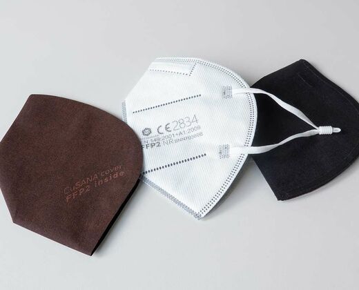 Schutz nach Sandwich-Prinzip: Ein Cover wird außen, eines innen angelegt.