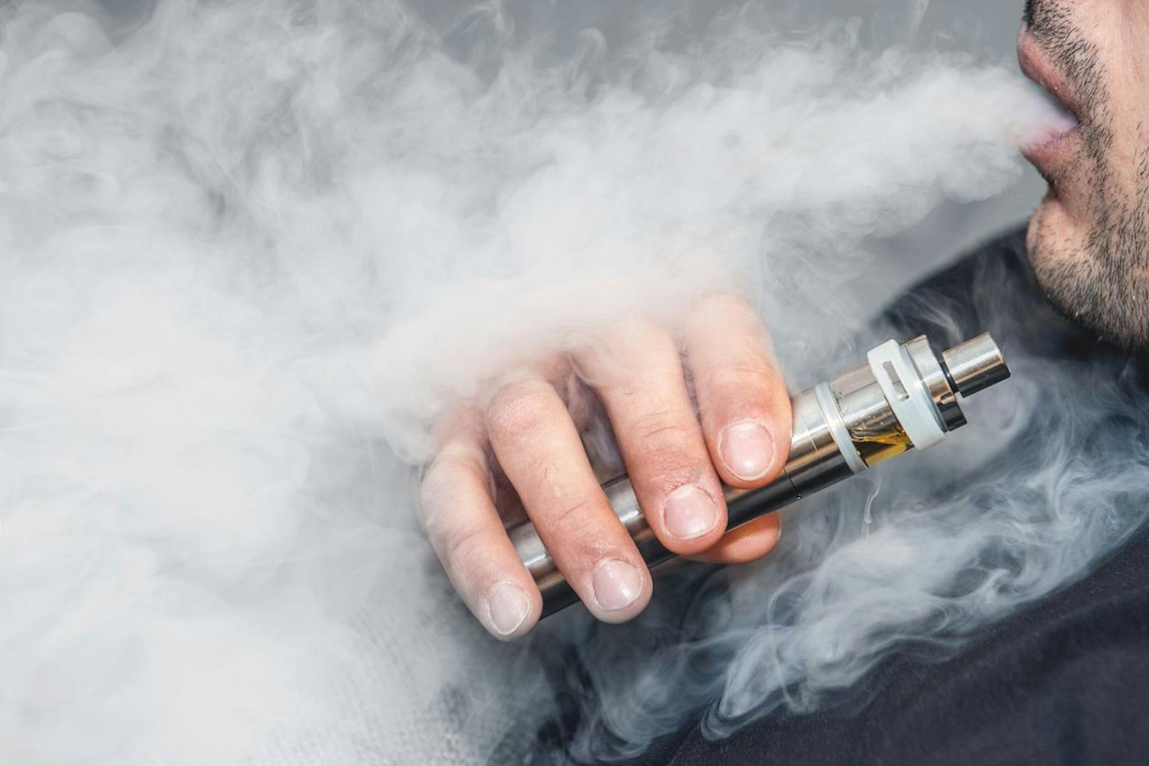 Studie zeigt: Das machen E-Zigaretten mit deiner Potenz