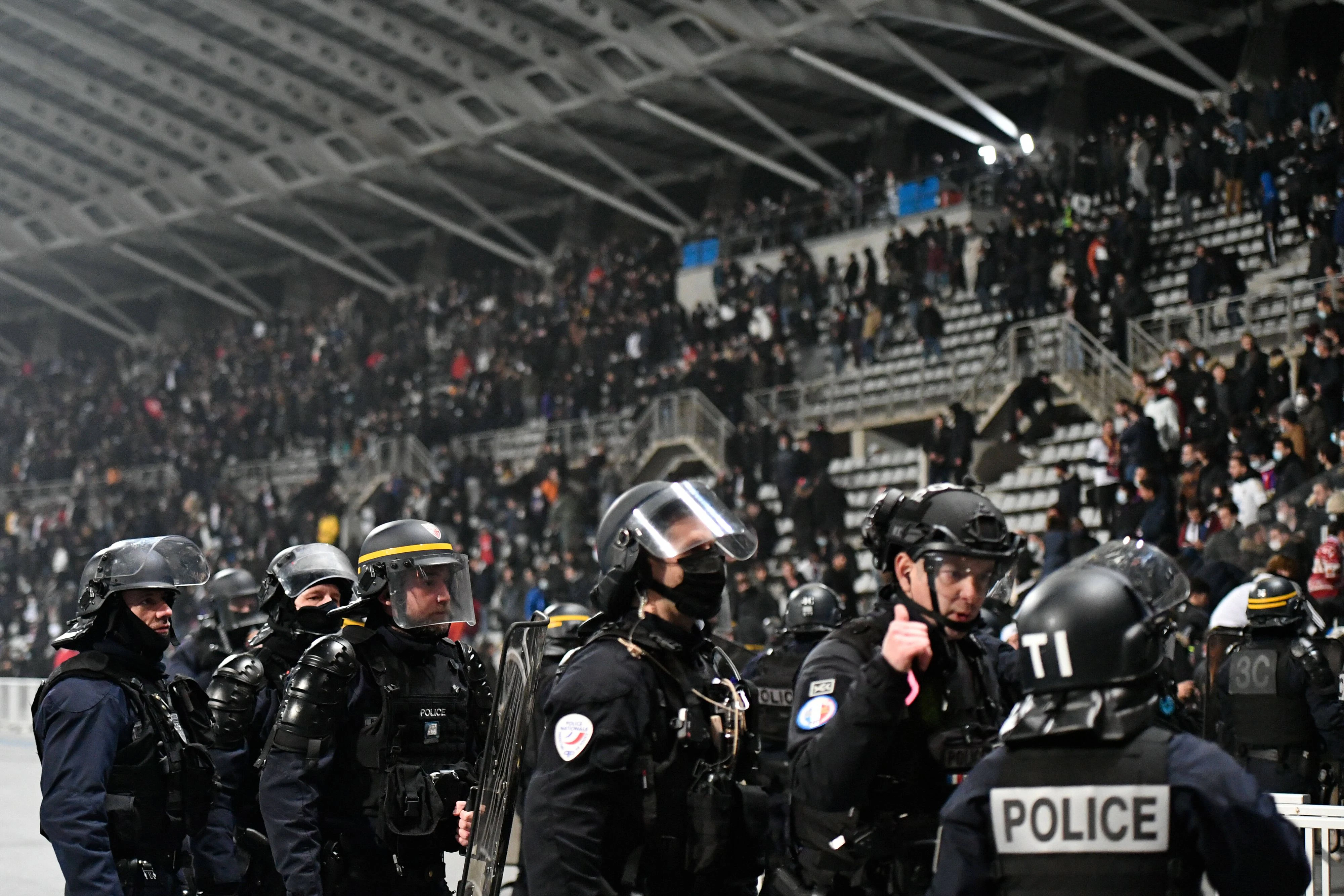Lyon-Fans sorgten für einen Spielabbruch im Coupe de France. 