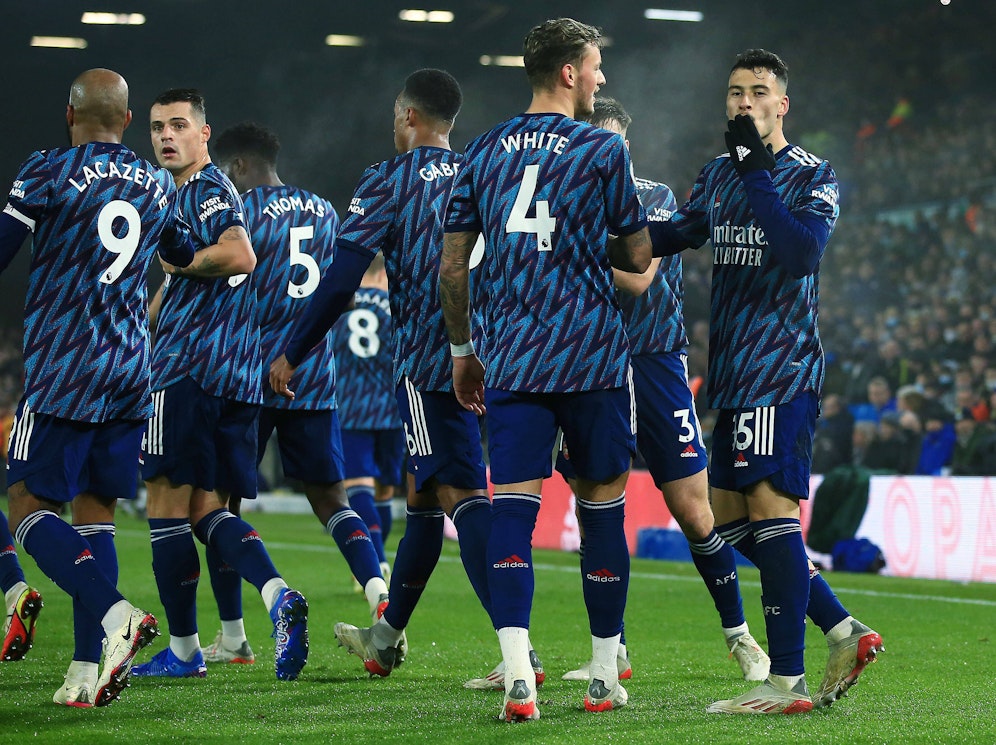 Arsenal feiert einen klaren Sieg gegen Leeds United. 