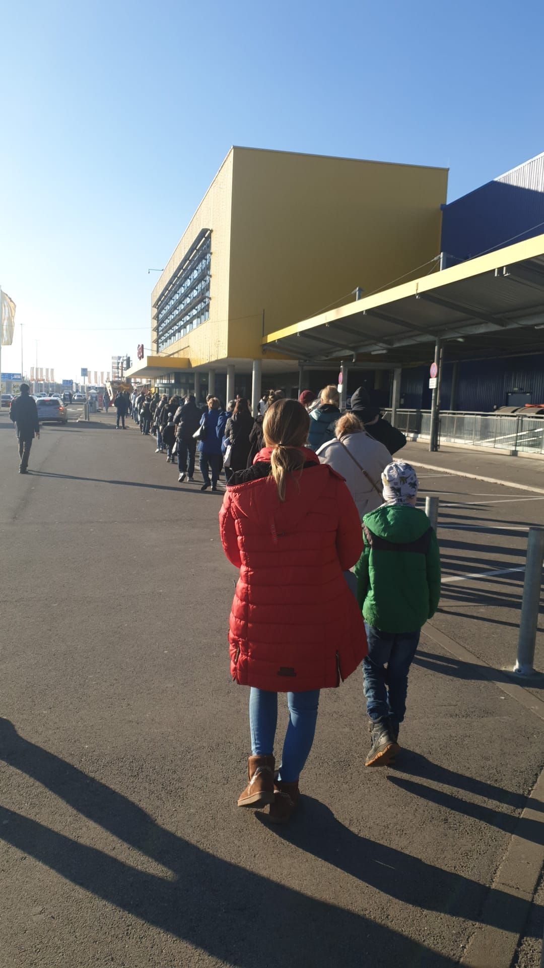 Zig Wiener wollten am Einkaufssonntag ins Möbelhaus.