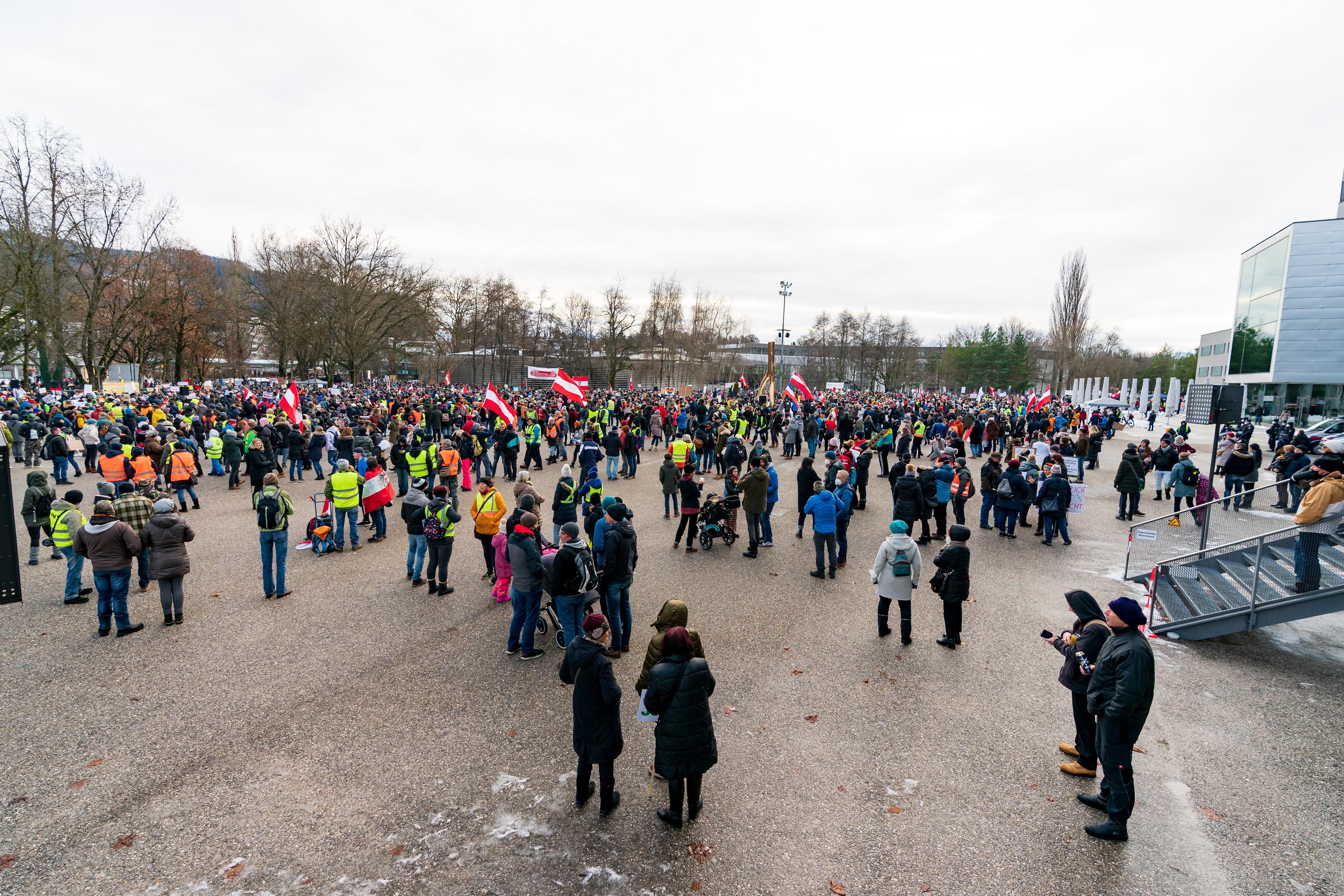 Die Bregenzer Polizei nahm bei einem Protestmarsch drei Personen fest. (Symbolfoto)