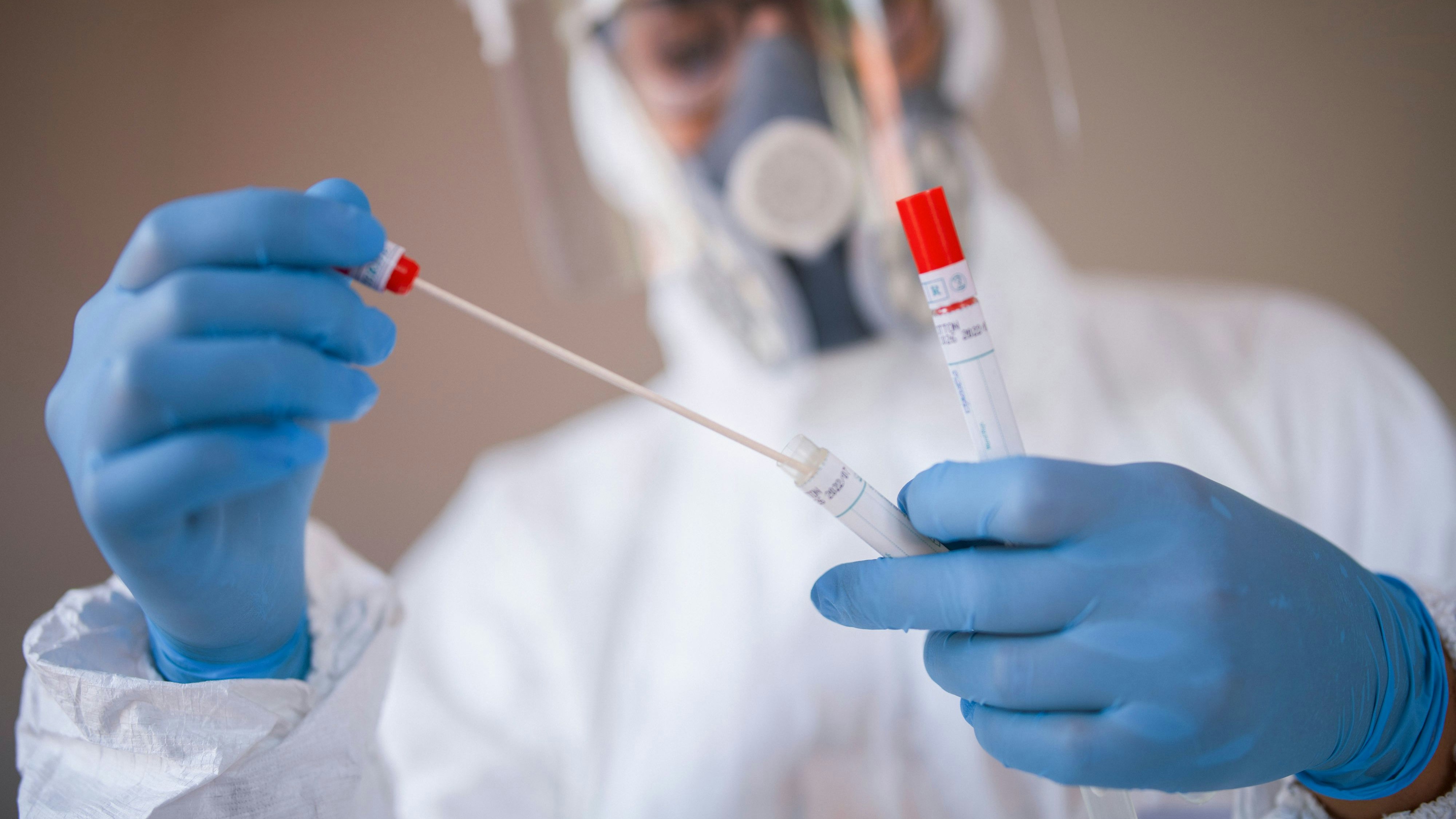 Omikron-Kontaktpersonen können sich bereits nach fünf Tagen freitesten.