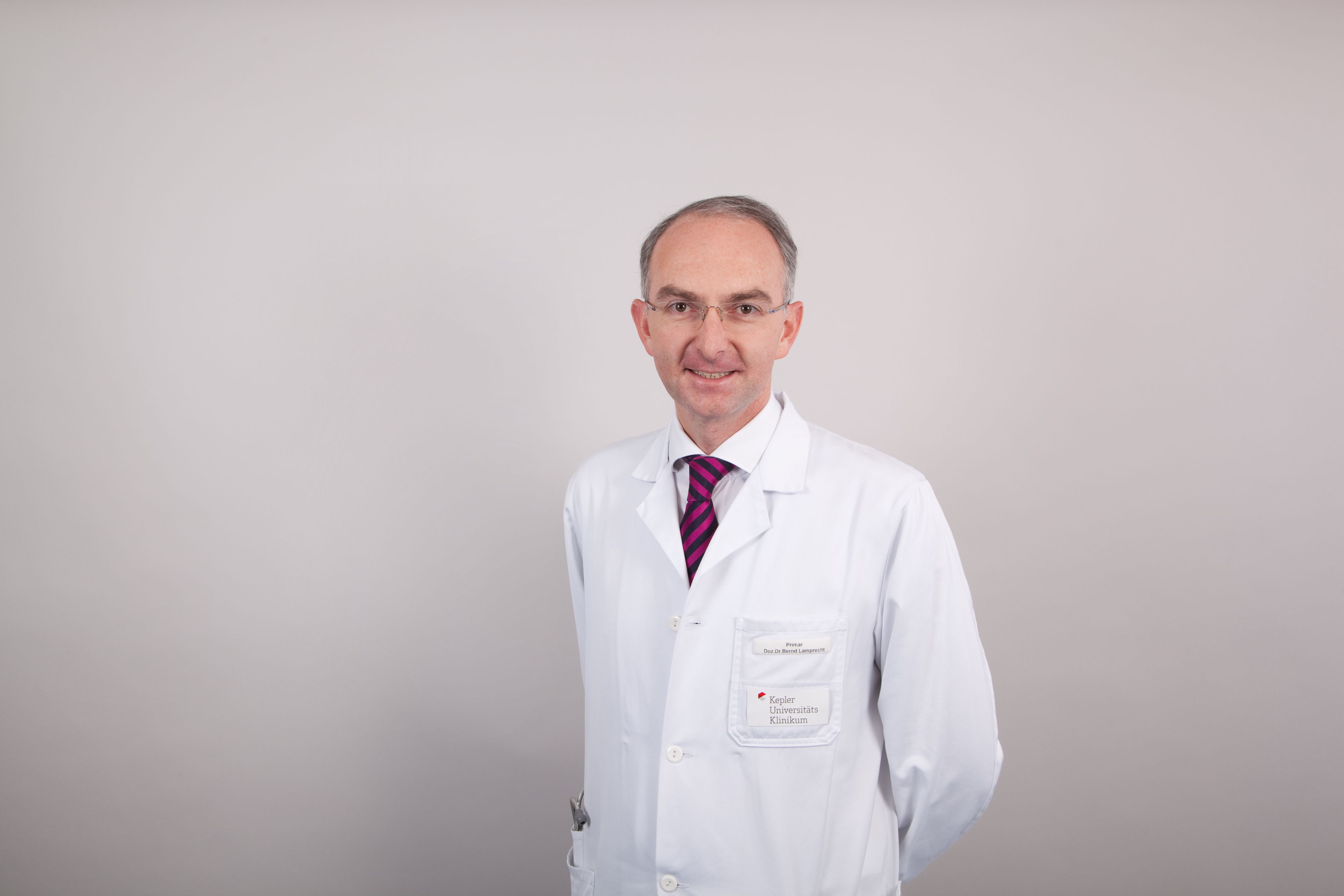 Bernd Lamprecht warnt davor, die Omikron-Variante zu unterschätzen.