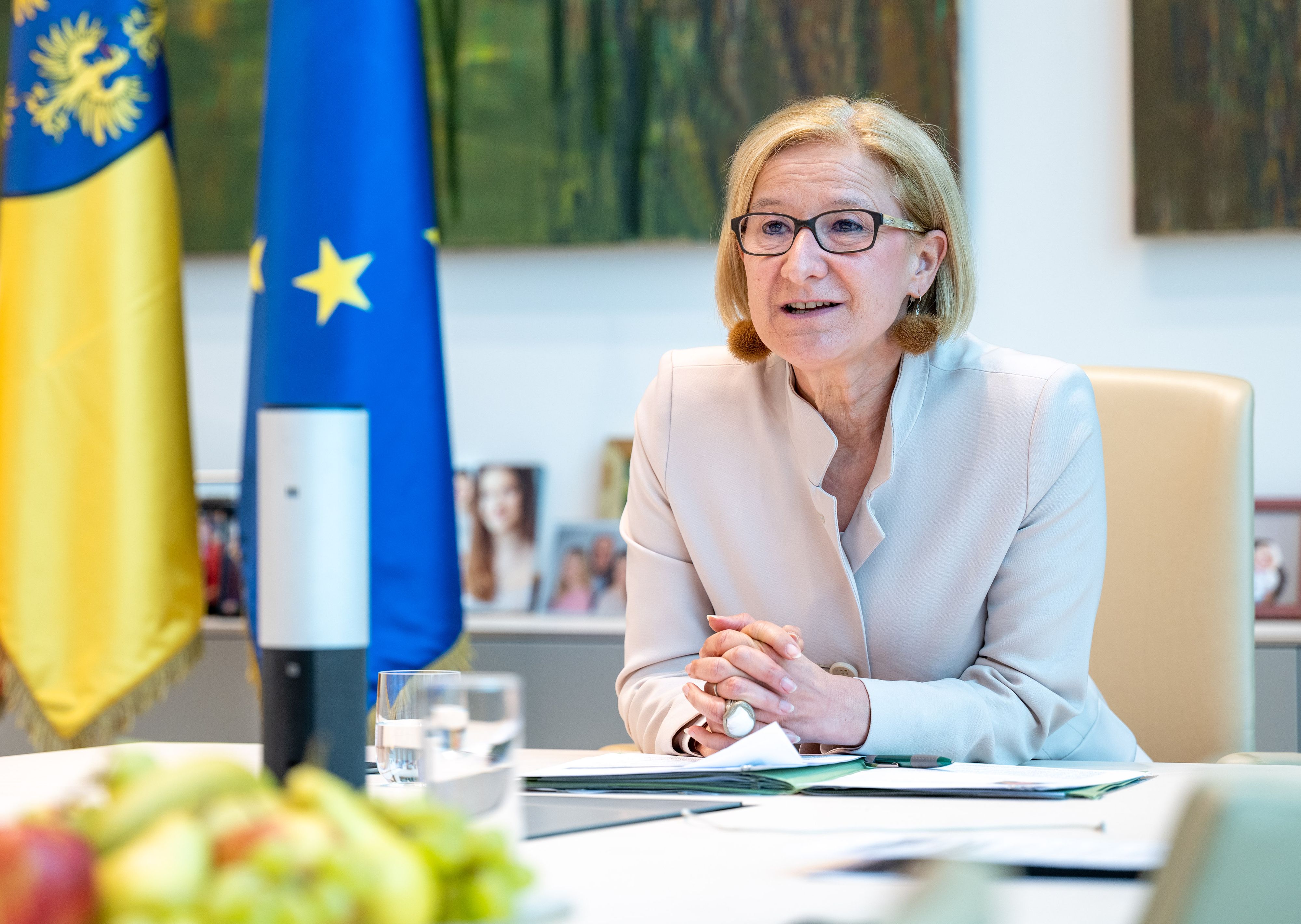 Die Landeshauptfrau im Interview.