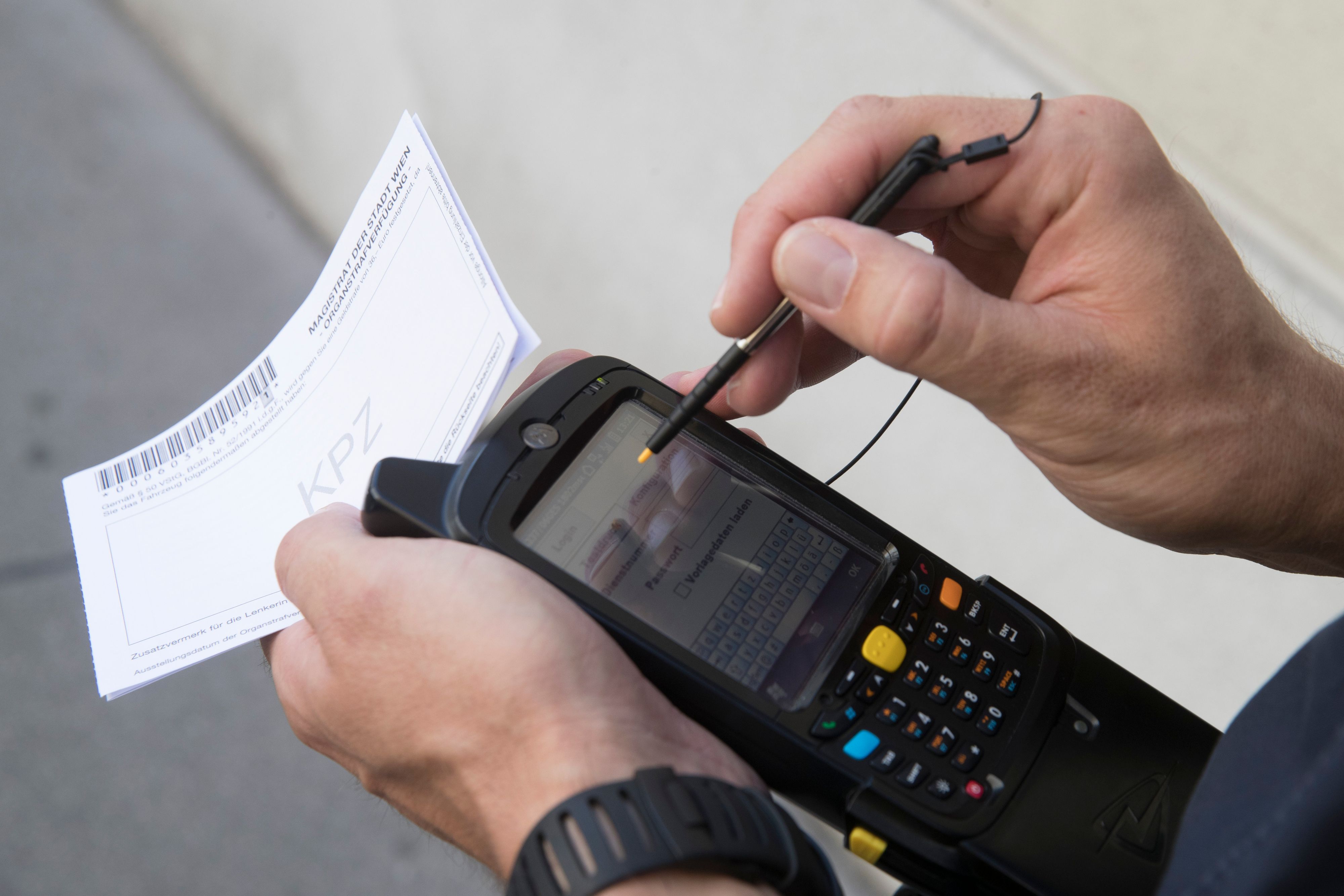 Auslöser der Gewalttat war ein ausgestellter Strafzettel. Symbolbild. 