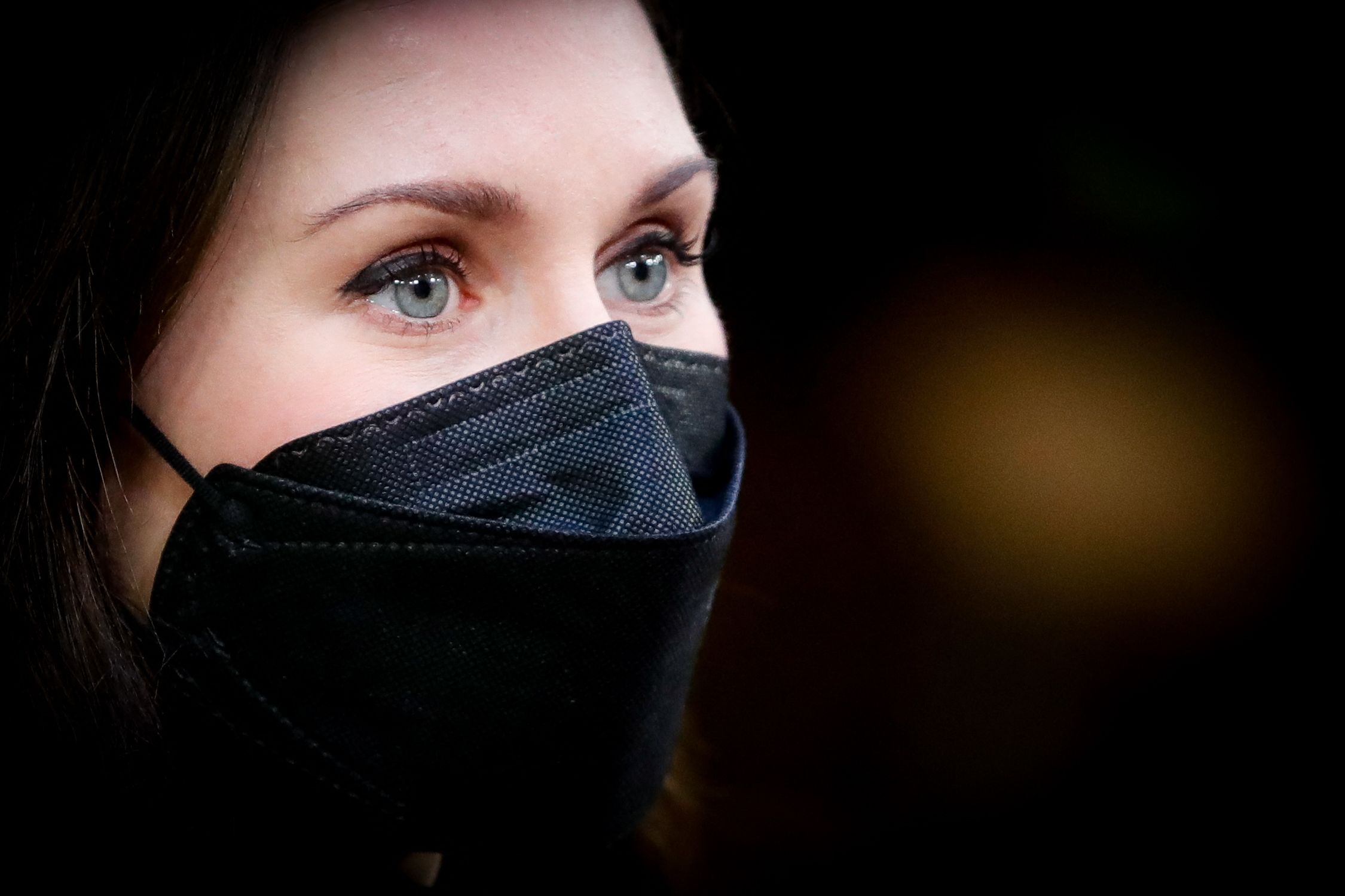 Düstere Aussichten: Die finnische Premierministerin, Sanna Marin, zieht die Corona-Notbremse.