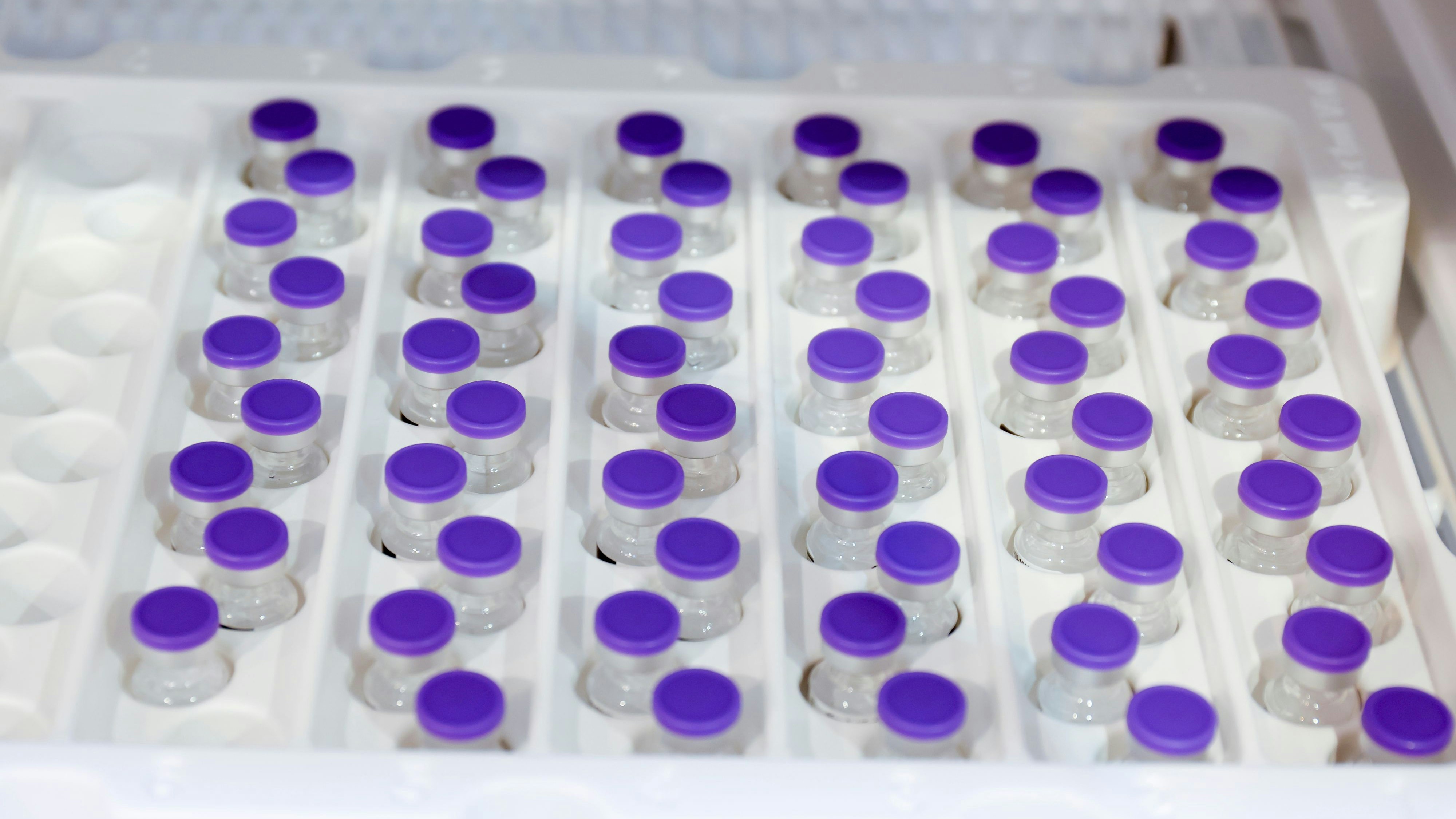 Millionen Impfdosen drohen zu verfallen.