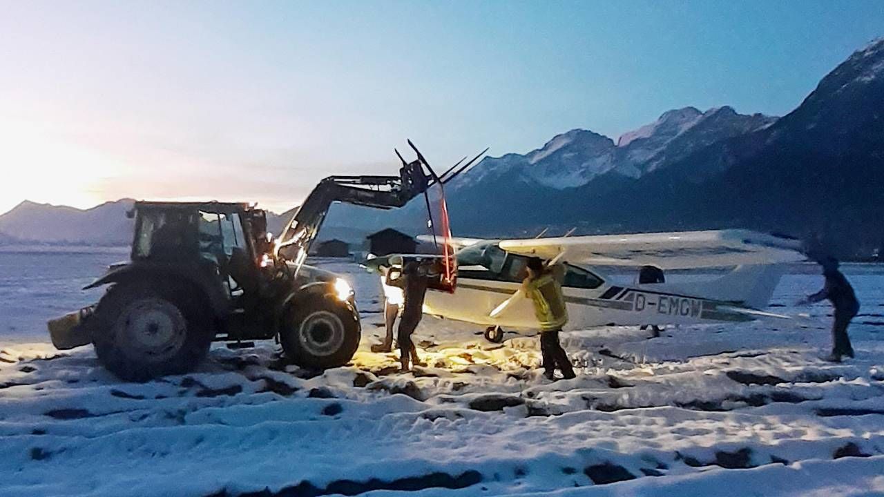 Das Kleinflugzeug musste notlanden.