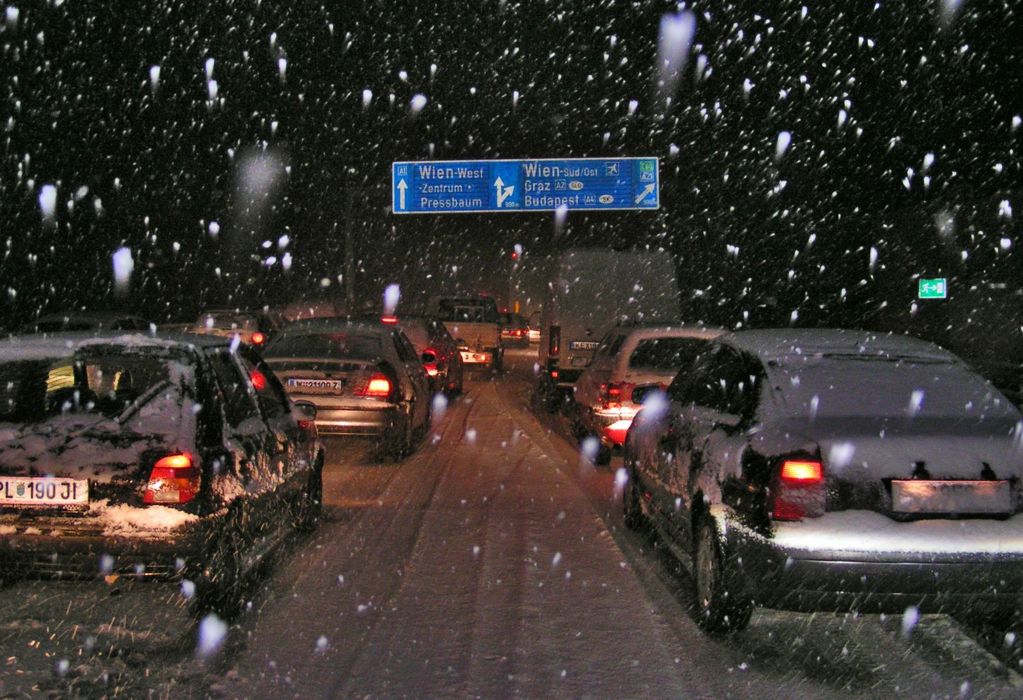 Zu einem schweren Verkehrsunfall kam es in der Nacht auf Freitag auf der A9.