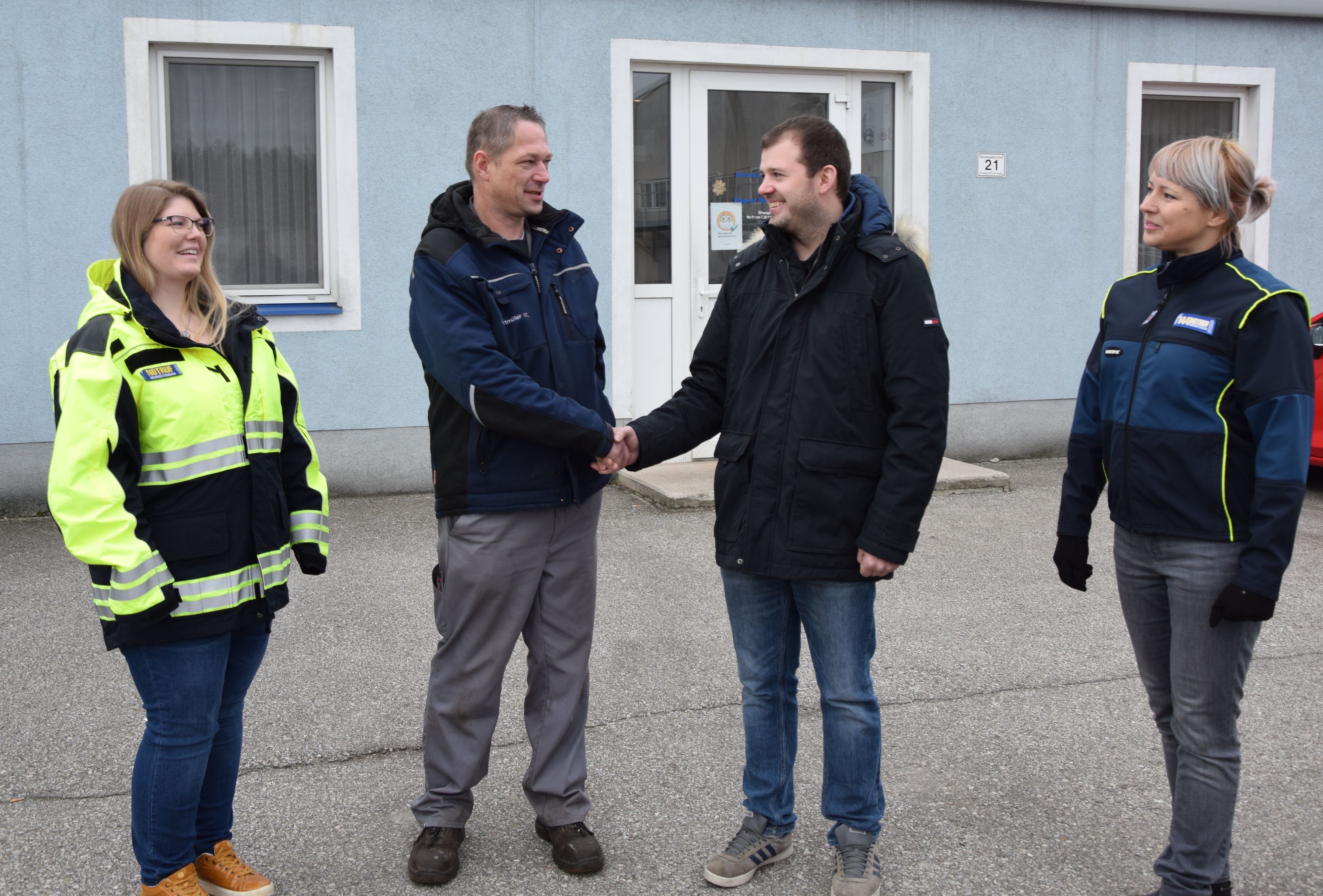 Franz Redl bedankte sich bei seinem Arbeitskollegen und dem Team von Notruf NÖ.