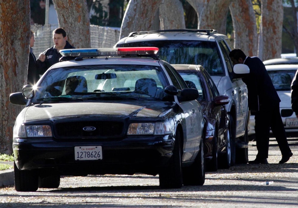 Die Polizei wurde zu einem Vorfall in einem Einkaufsviertel gerufen. (Symbolbild)