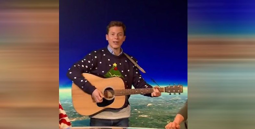 Tobias Pötzelsberger überraschte mit einer Gesangseinlage auf TIkTok. 