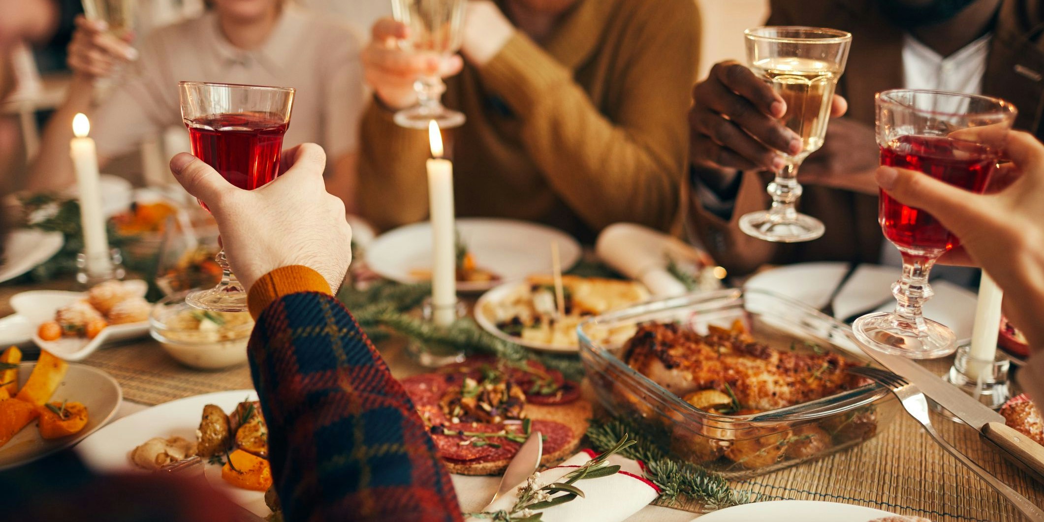 Trotz aufwendigem Festmahl kein Appetit? Ein Corona-Test wäre ratsam.
