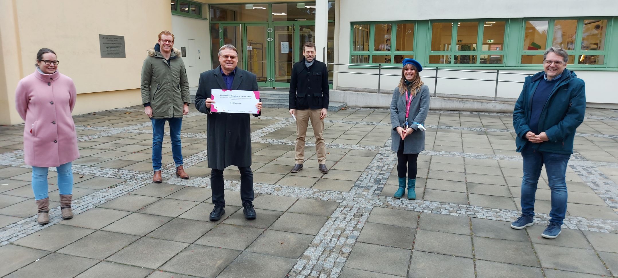 Geräteinitiative: öbv, Schul-Coaching und Magenta unterstützen drei Schulen für sechs Wochen bei der Ausrollung mobiler Endgeräte. 