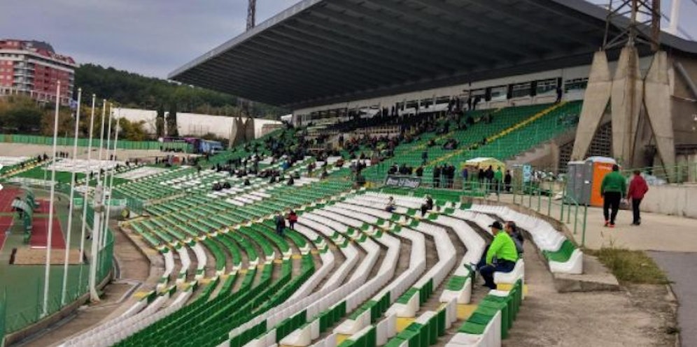 Fußballklub zu verkaufen. Den bulgarischen Verein Beroe Stara Zagora kann man ersteigern.