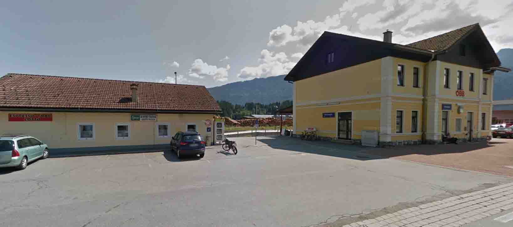 Der Vorfall ereignete sich am Bahnhofsvorplatz in Hermagor