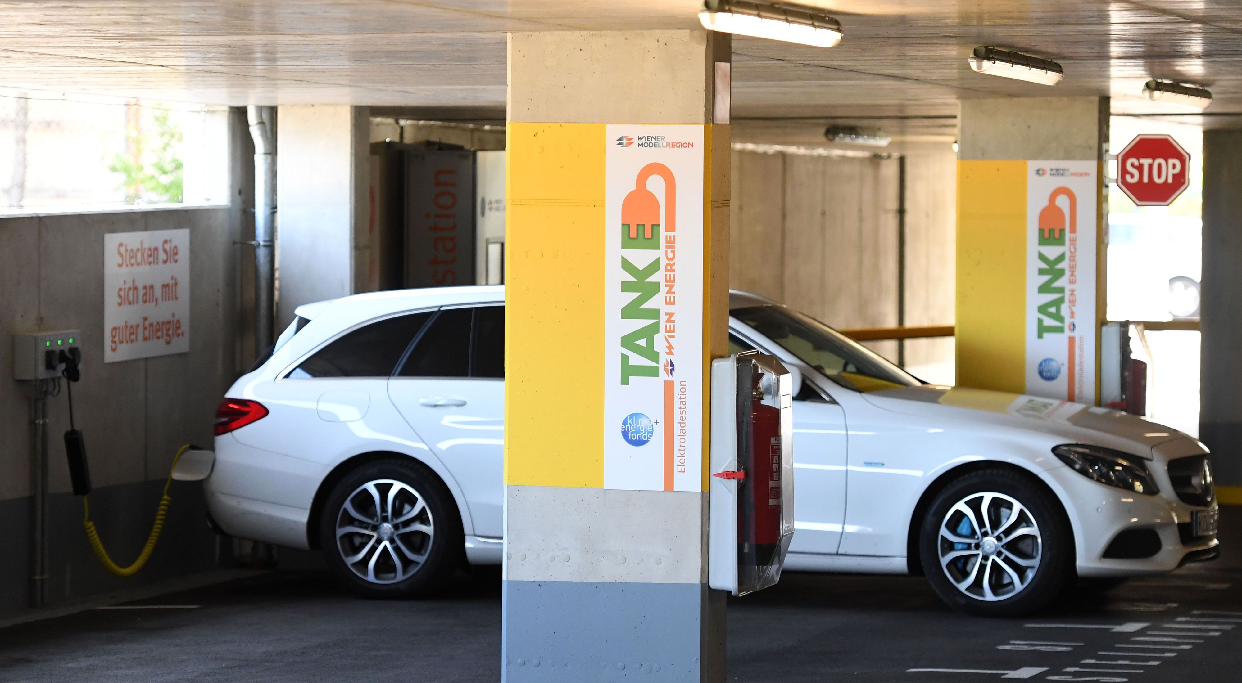 Die Zeit des Aus für Verbrenner rückt immer näher.