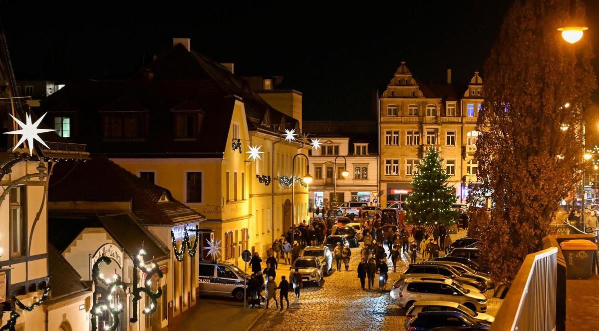 Bei der Demonstration in Dresden wurde eine Frau verletzt.