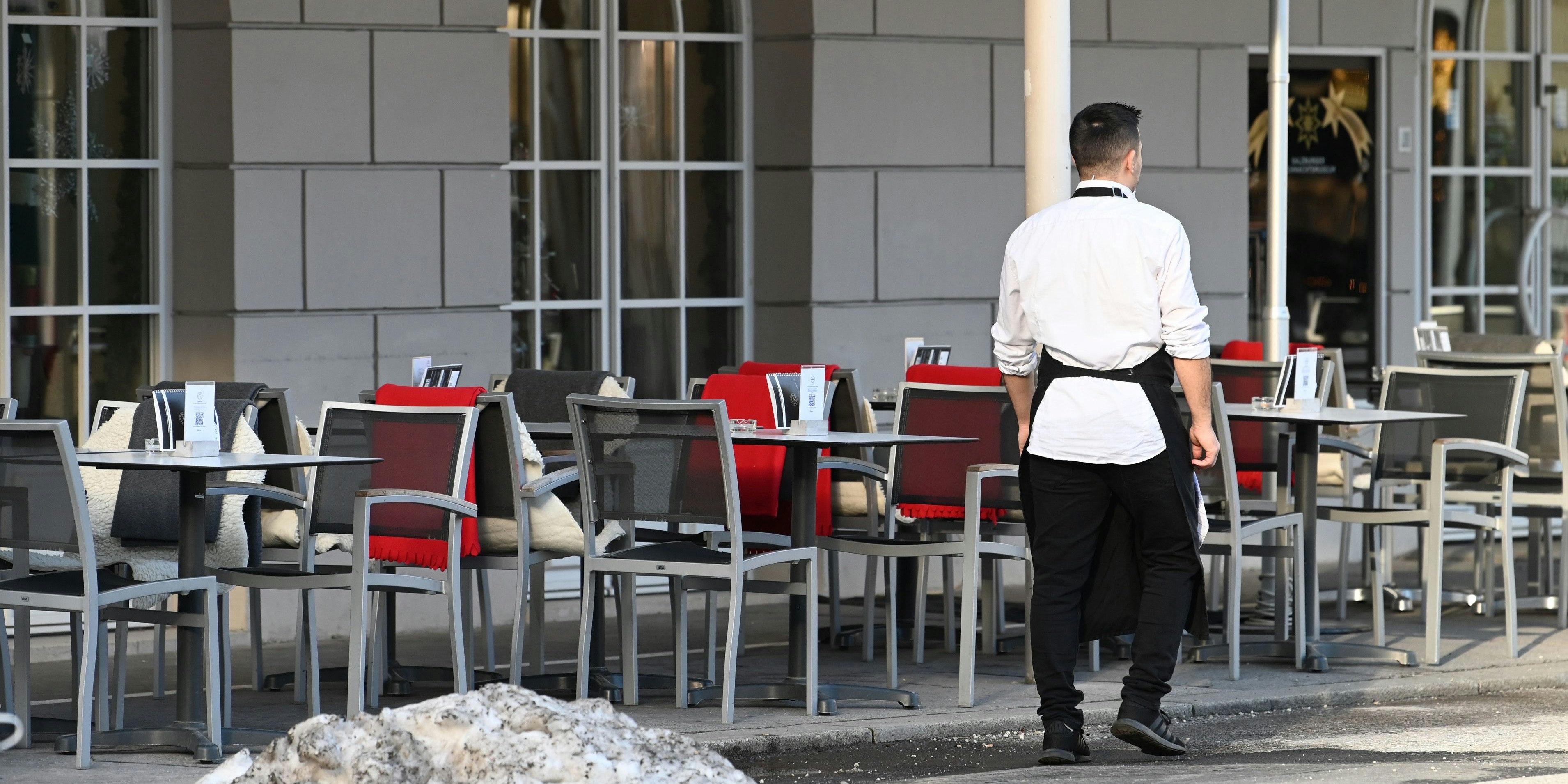 Die unlimitierte gastro-Öffnung währte nur kurz: Schon nach wenigen Tagen heißt die Sperrstunde wieder 22 Uhr.