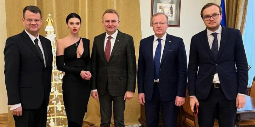 Kristina Tishku begleitete in Lemberg Minister Garbaru.