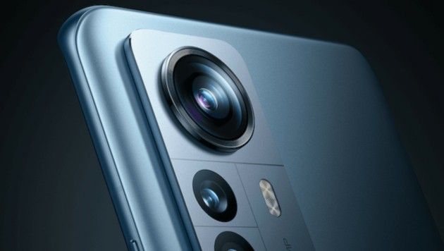 Forever young: Das Xiaomi 12 Pro verjüngt auf Wunsch bei Selfies die Haut.