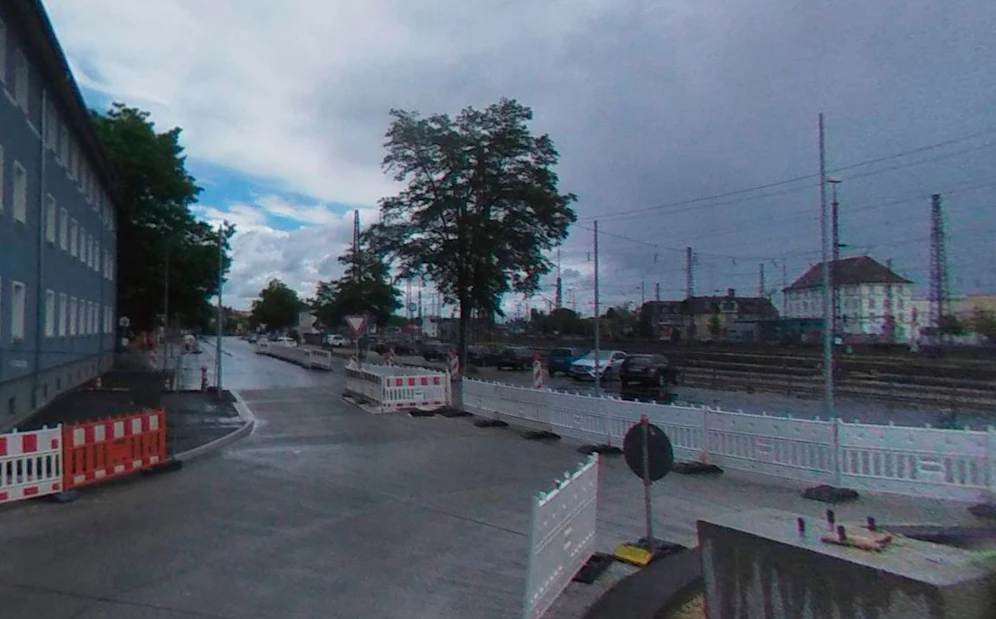 Blick in die Bahnhofstraße in Singen (D).