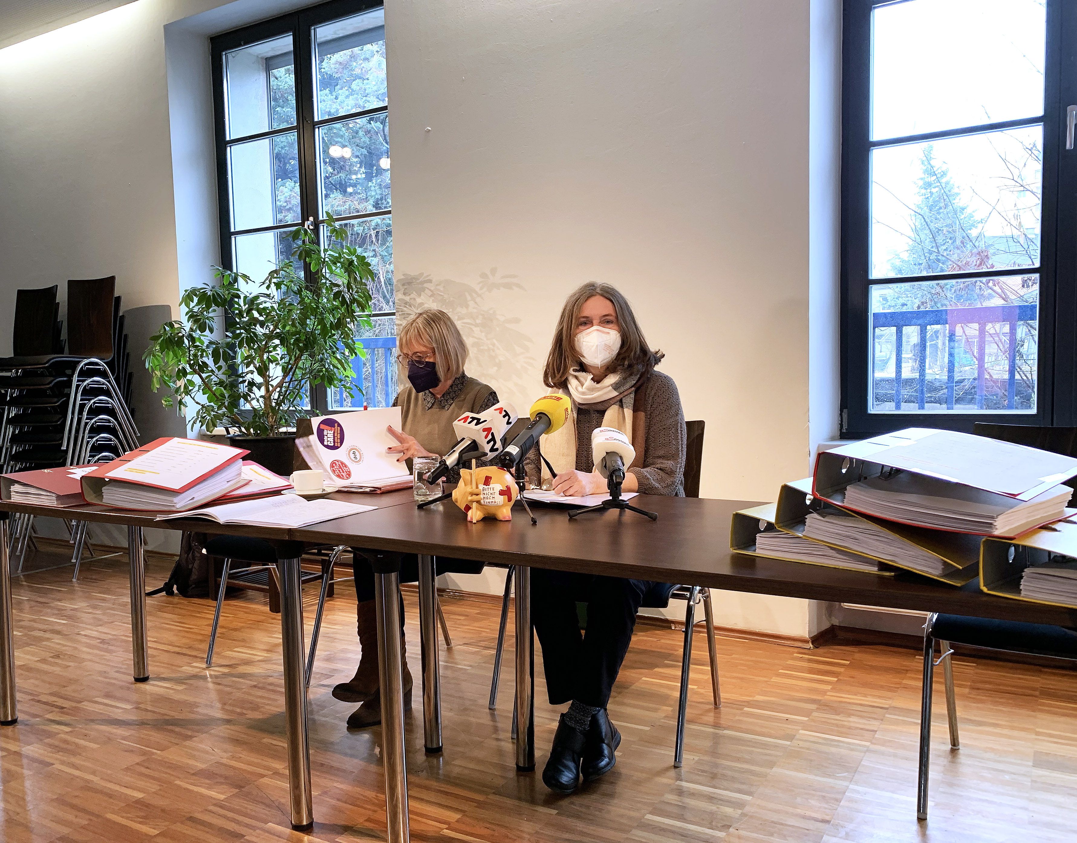 Elke Kahr bei der Präsentation am "Tag der offenen Konten" im Grazer Rathaus. 