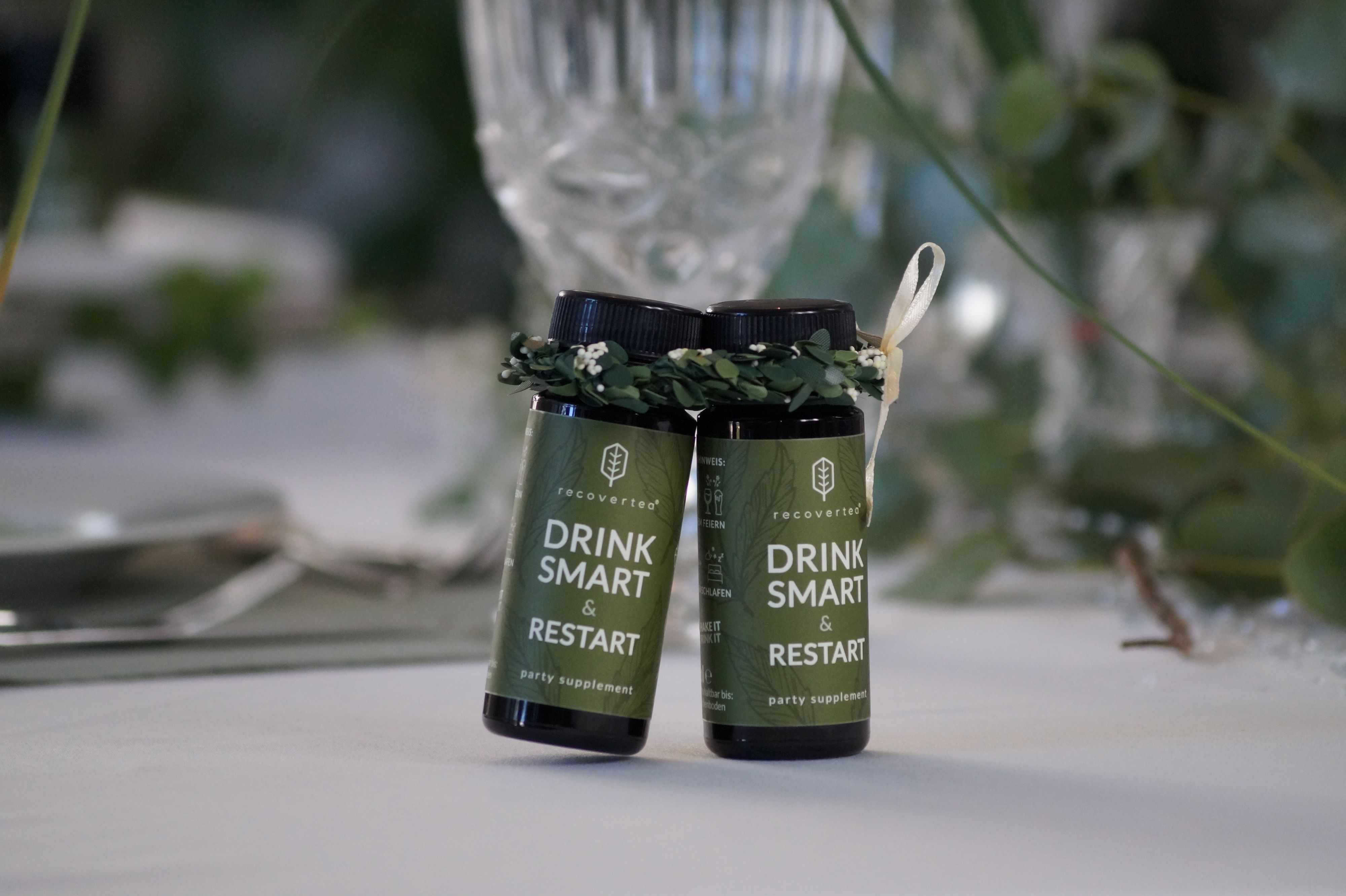 Mit&nbsp;Mineralstoffen, Vitaminen und Antioxidantien aus Pflanzenextrakten soll Recovertea den Ursachen von Alkohol im Körper entgegenwirken.