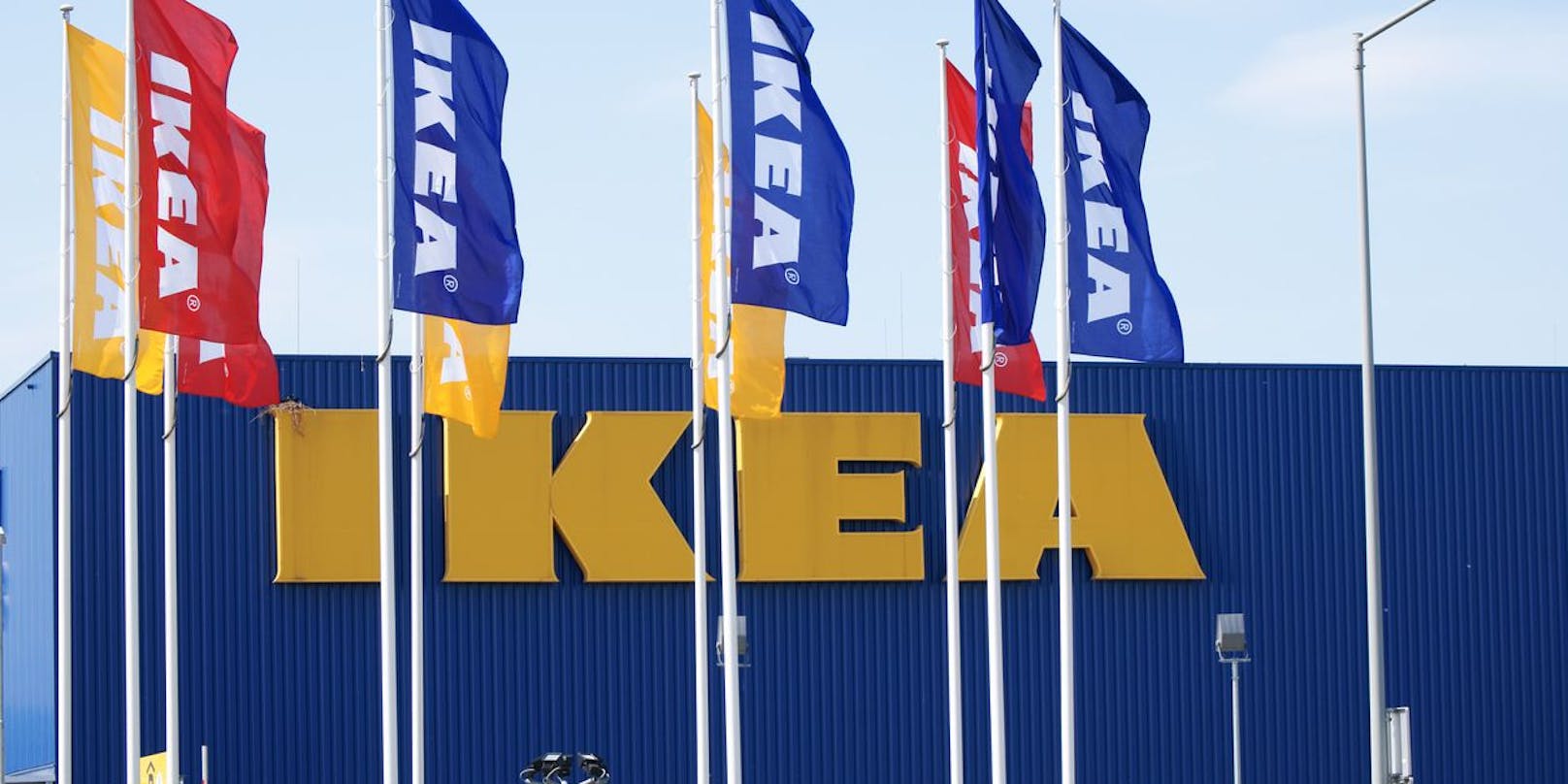 Ein Besuch bei Ikea wird im kommenden Jahr um mehrere Prozent teurer werden.