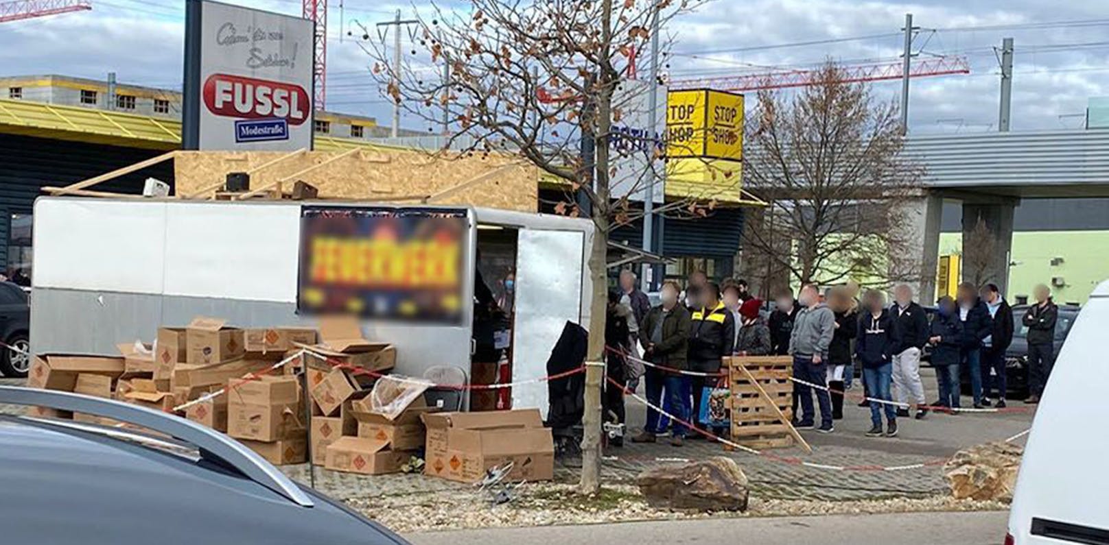 Zig Wiener besorgten am Jahresletzten noch Silvester-Raketen.