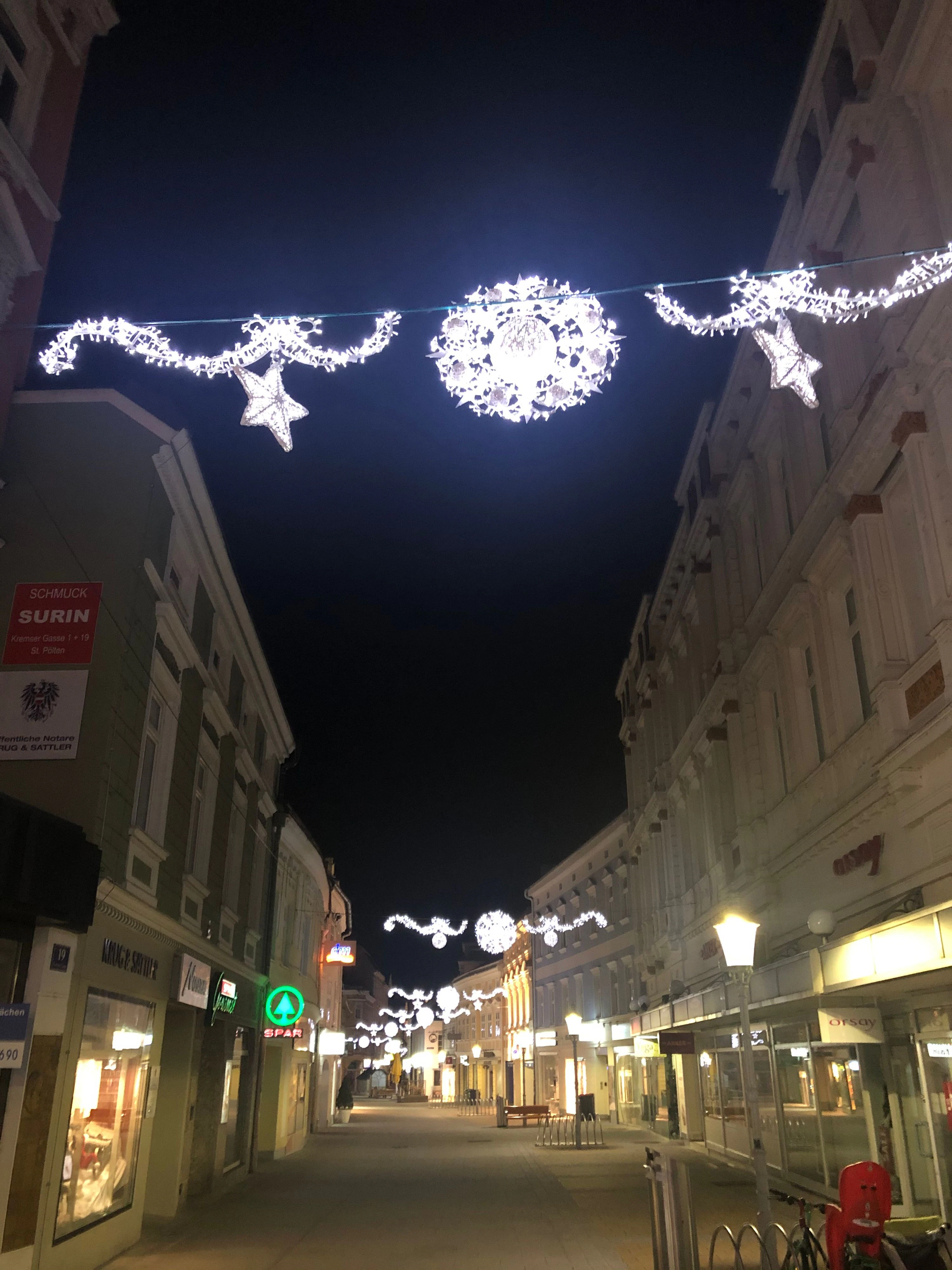 Weihnachts- bzw. Winterschmuck in St. Pölten