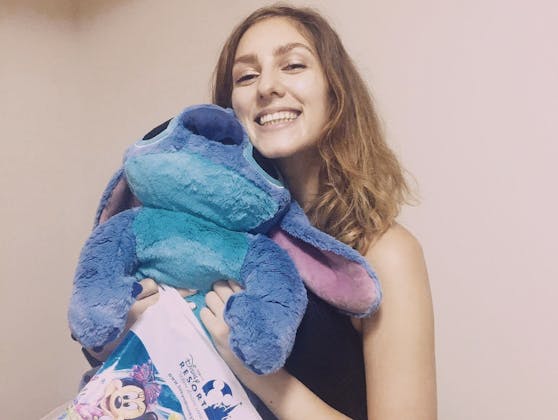Wienerin Laura D. leidet mit 23 Jahren an Arthrose. Nun sammelt sie Spenden für Therapien.