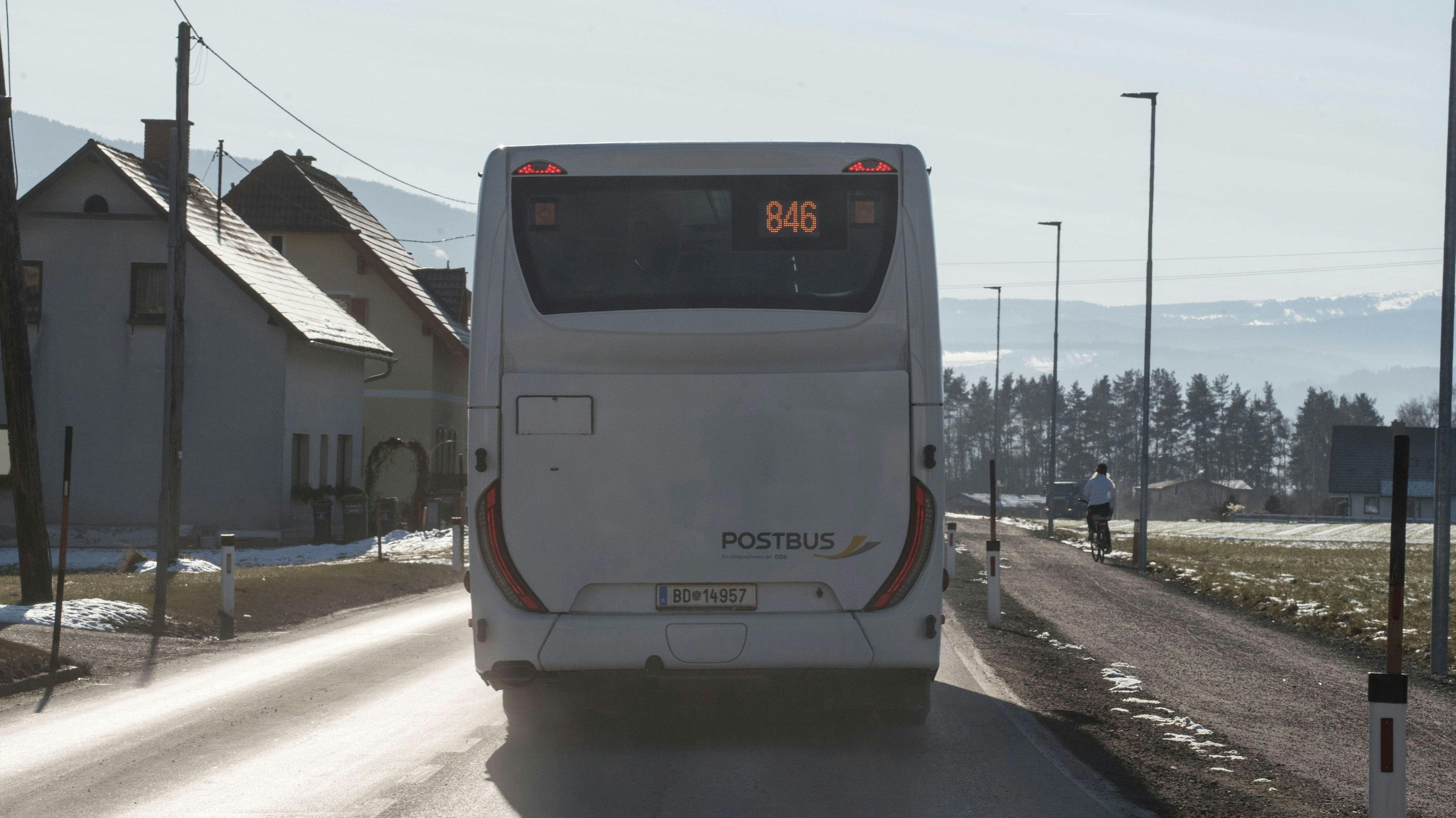 Ein ÖBB-Postbus in Graz. Symbolbild