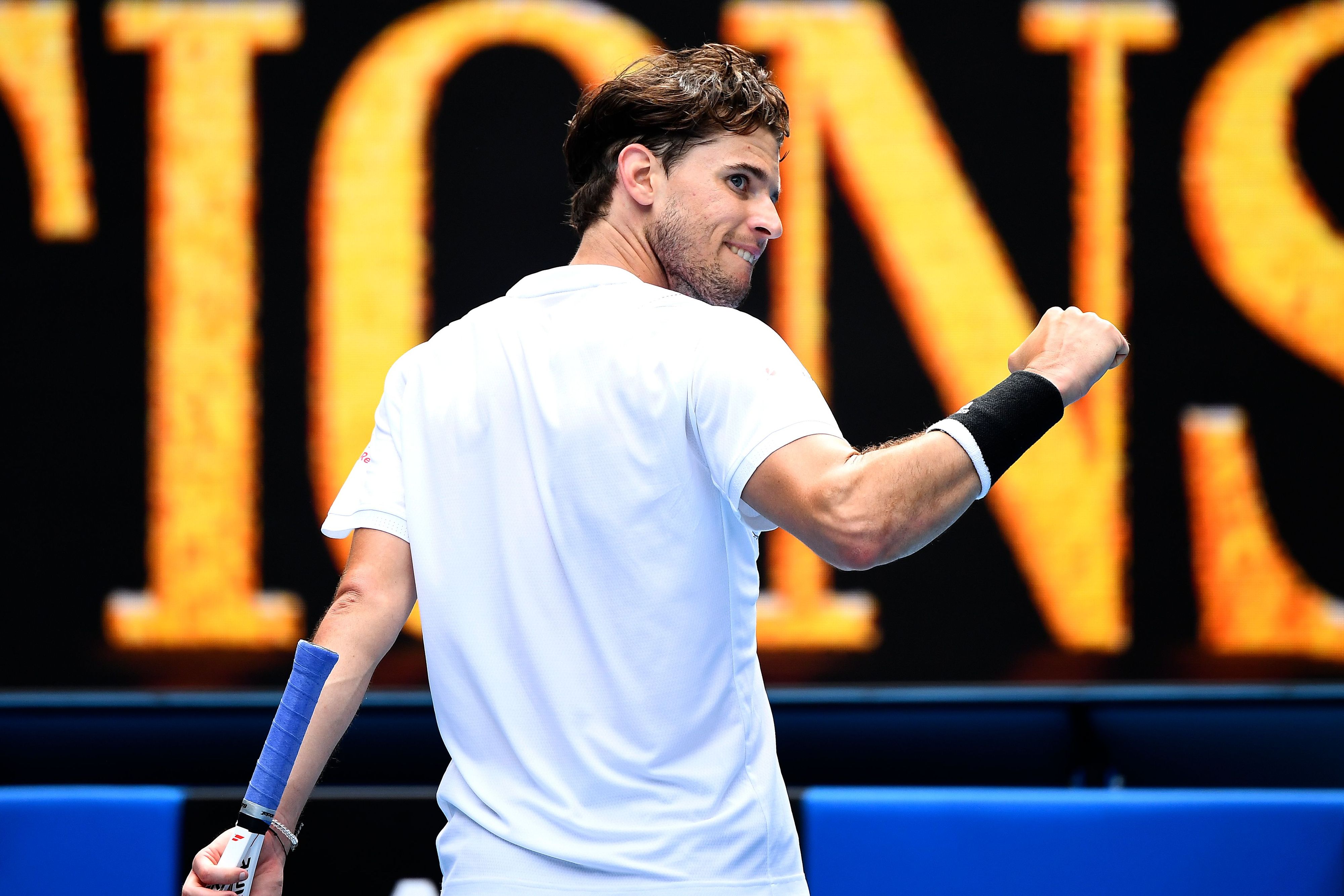 Dominic Thiem jubelt über seinen Sieg gegen Dominik Köpfer.