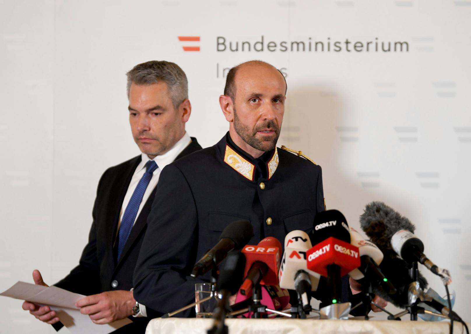 Innenminister Karl Nehammer (ÖVP) und Generaldirektor für die öffentliche Sicherheit, Franz Ruf.