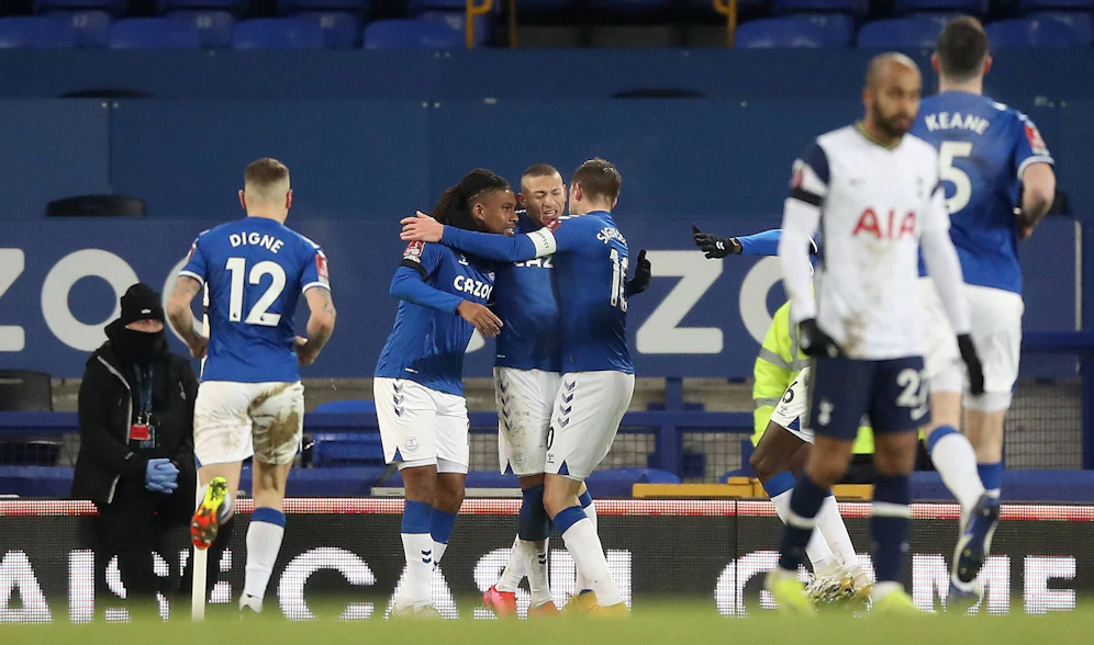 Everton jubelt gegen Tottenham