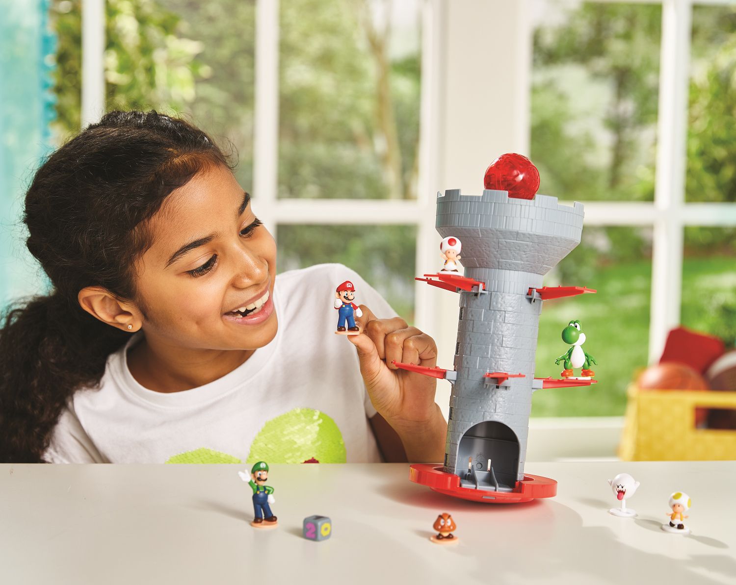 Für kleine und große Kinder und Fans bringt der Spielehersteller Epoch die neuen "Super Mario"-Brettspiele.