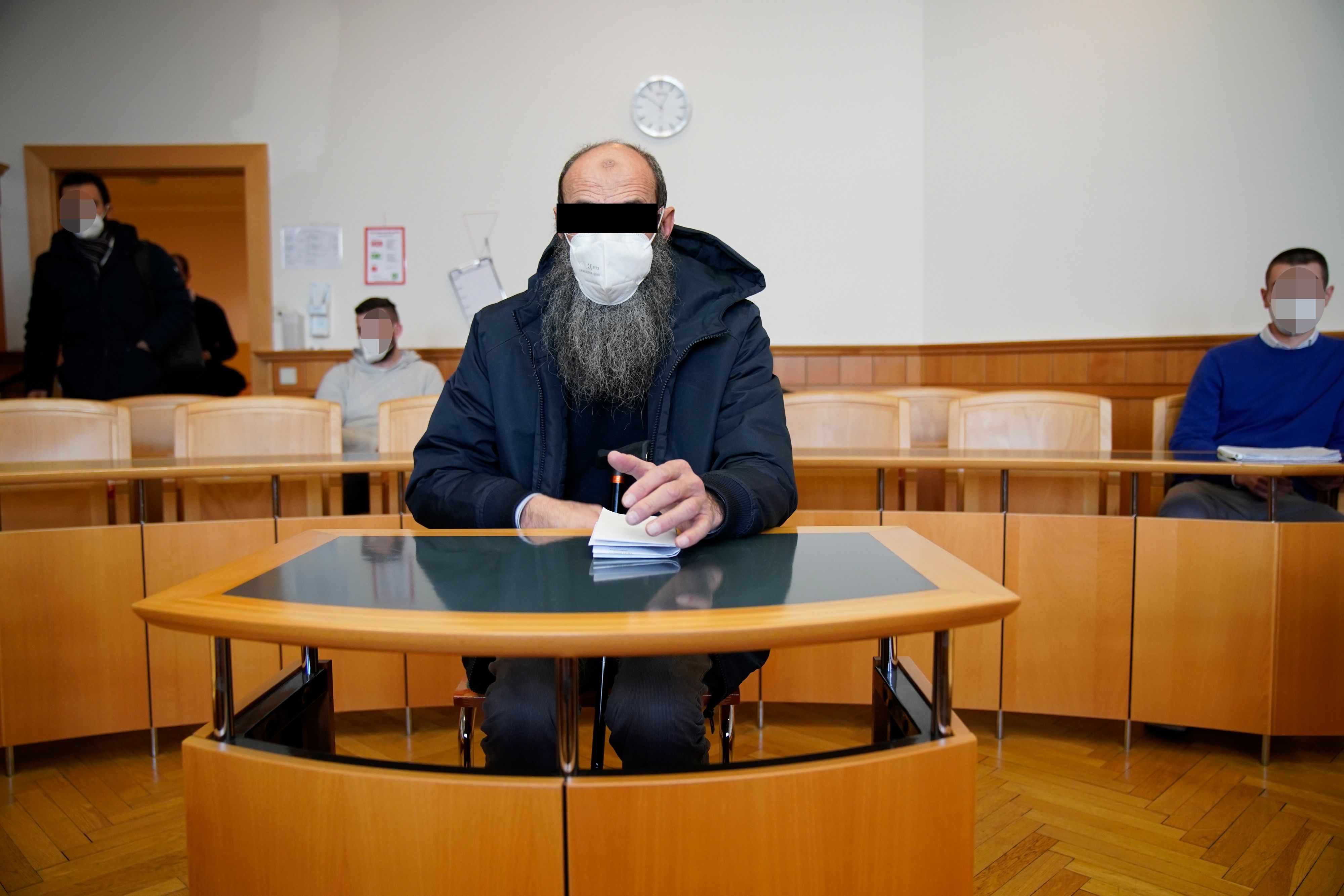 Der religiöse Prediger akzeptierte sein weltliches Urteil.